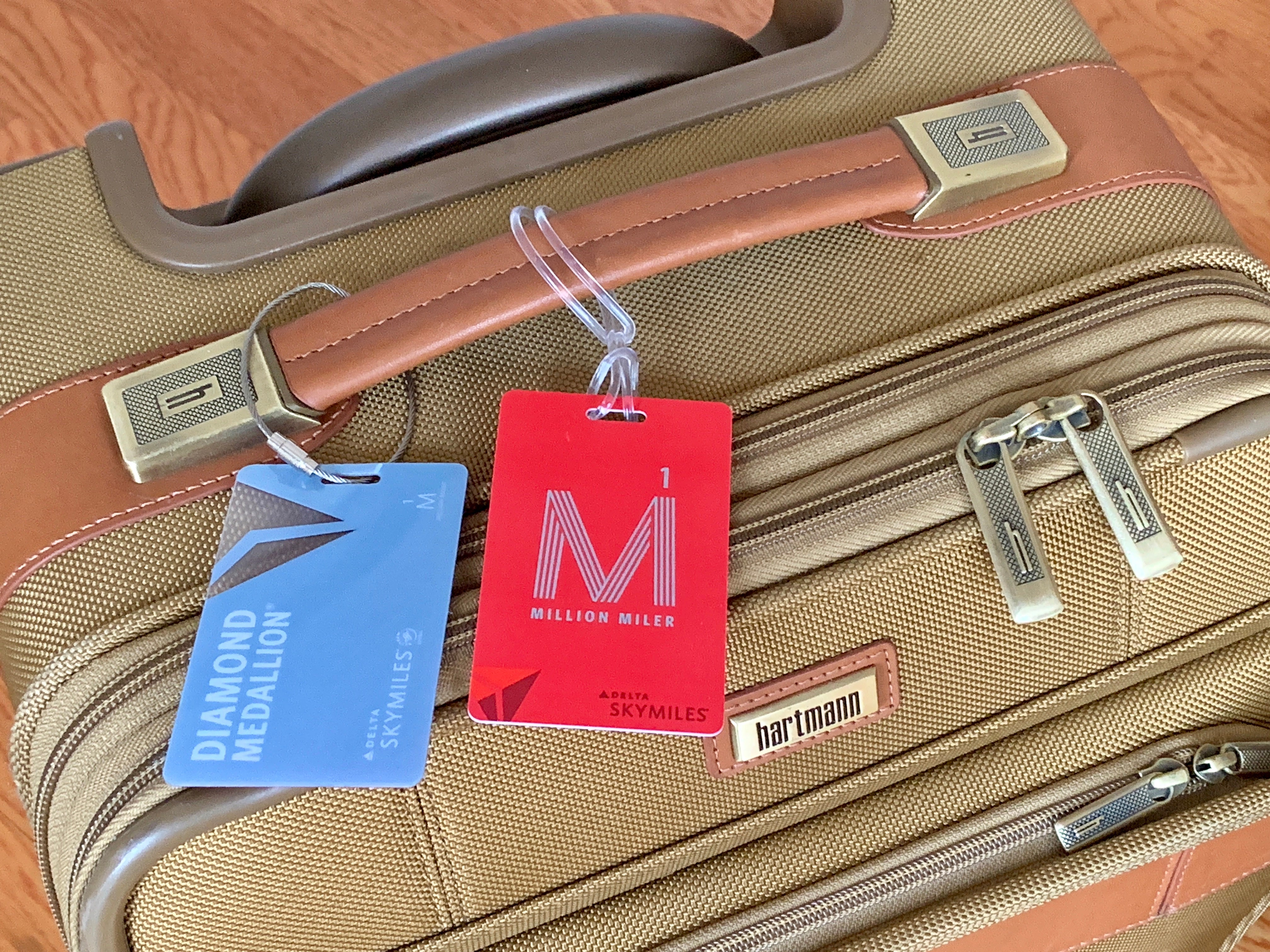 デルタ航空　ミリオンマイラータグ　Delta Million Miler Tag Medallion Bag Tags - Million Miler | Delta News Hub