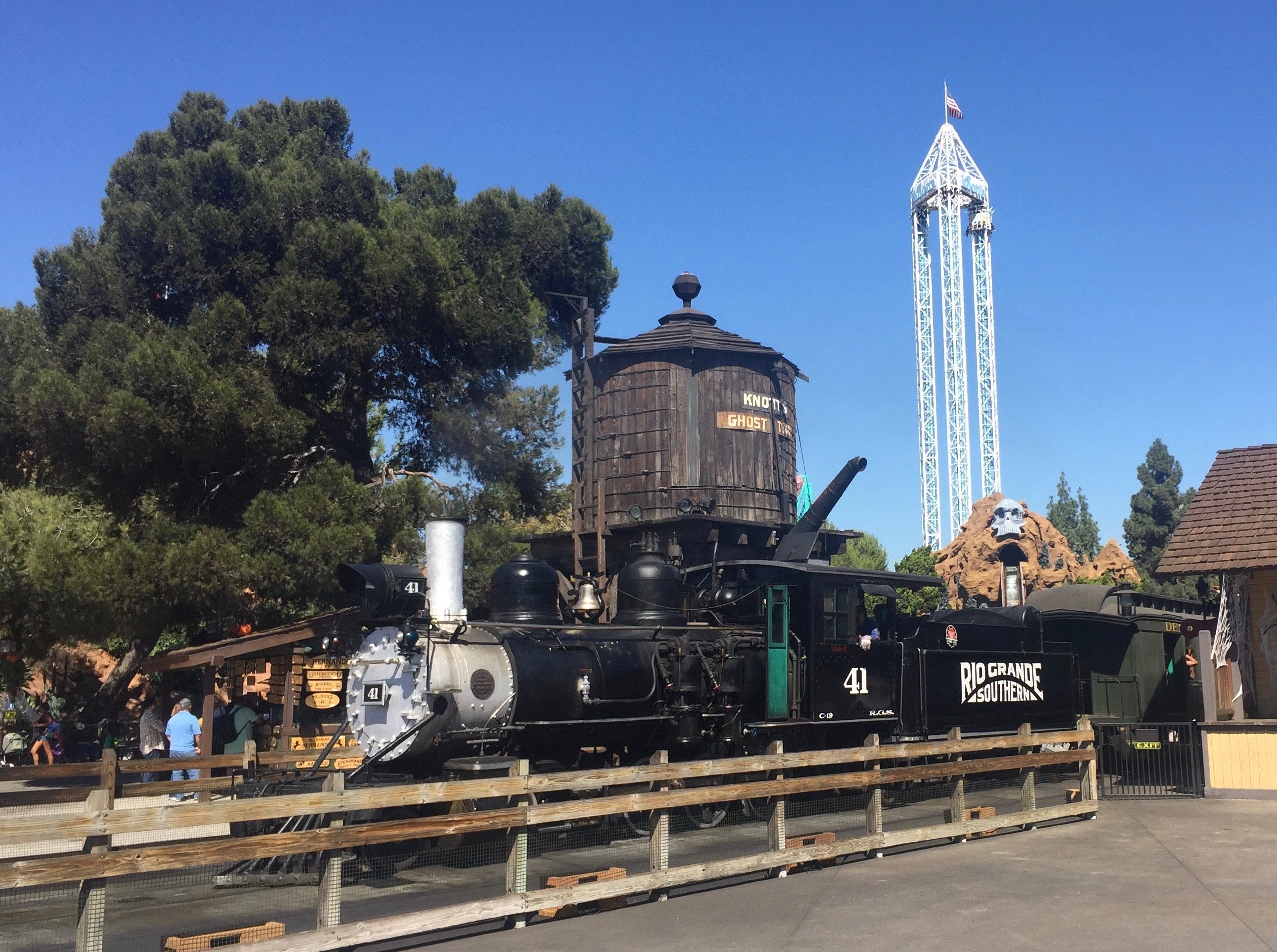 Knott's Berry Farm train ride