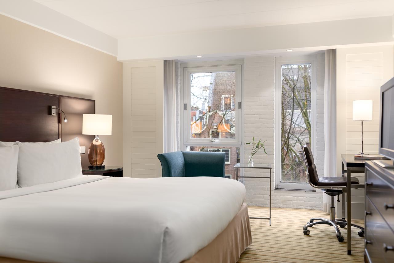 Renaissance Amsterdam hotel room