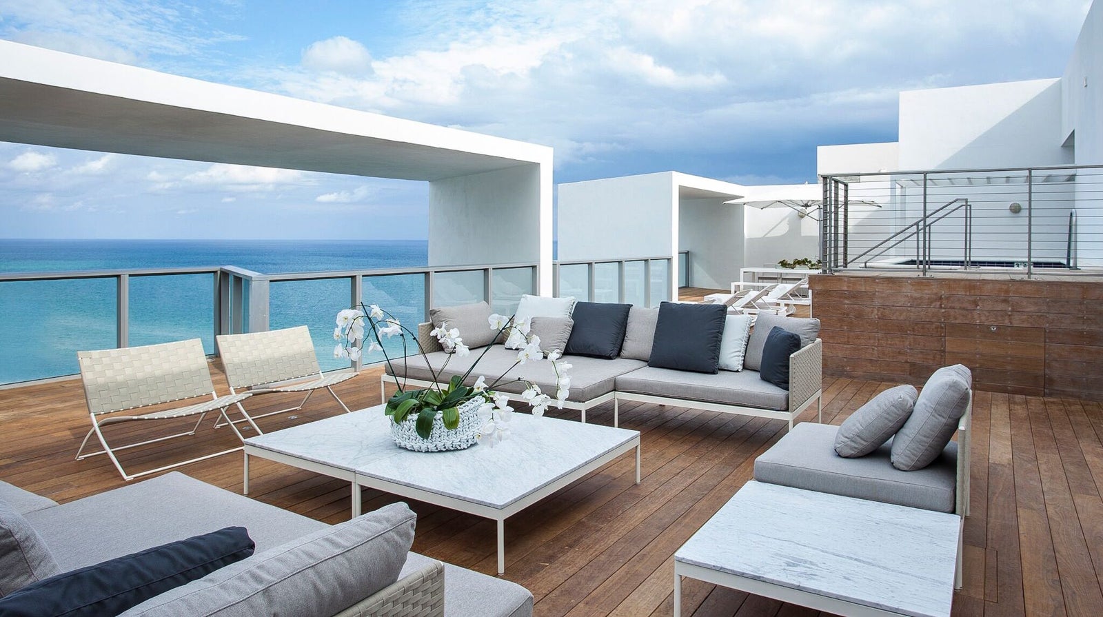 The E-WOW Penthouse Rooftop. (Photo courtesy of W South Beach)