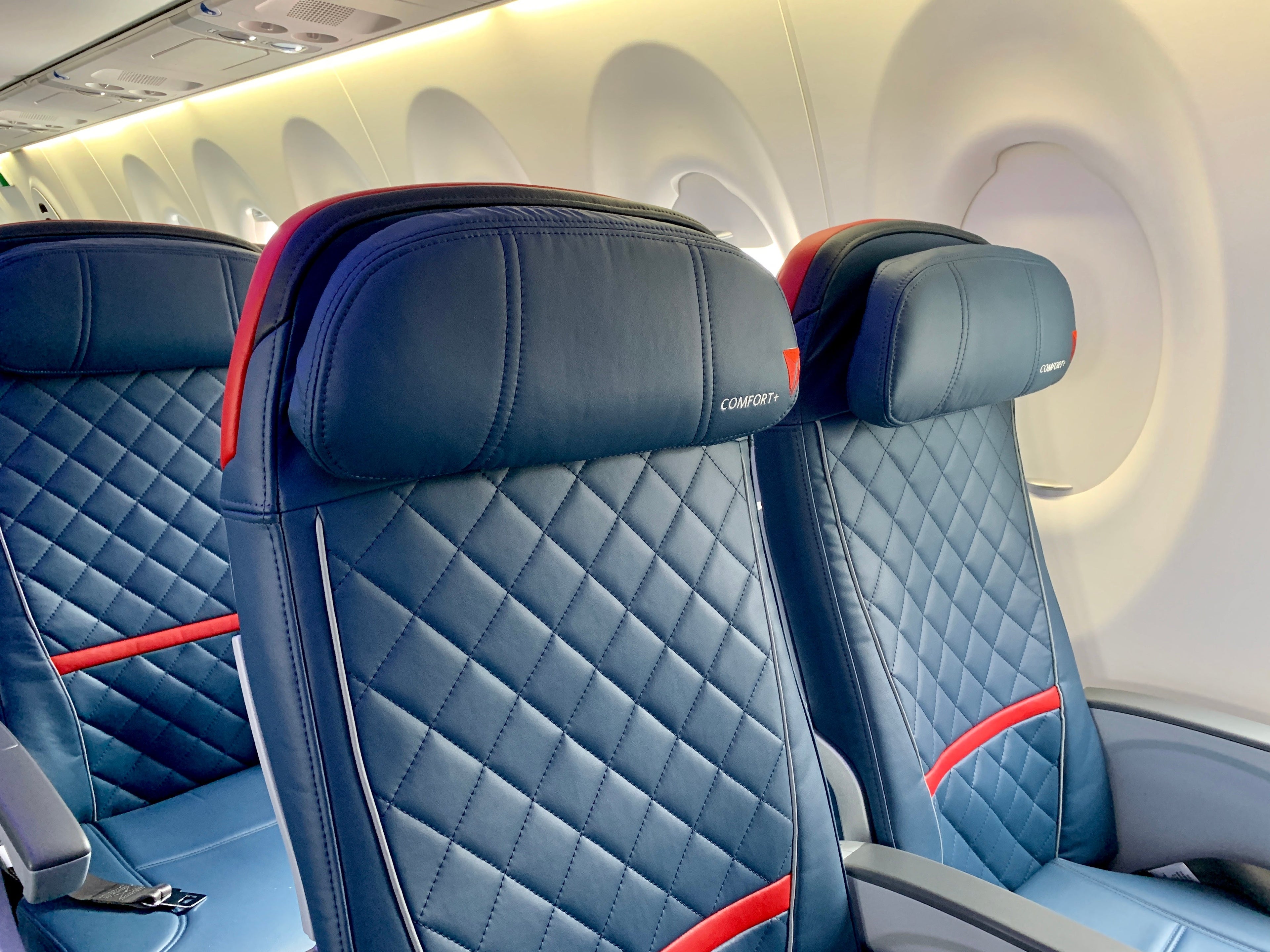 Delta A220 seating in Comfort+