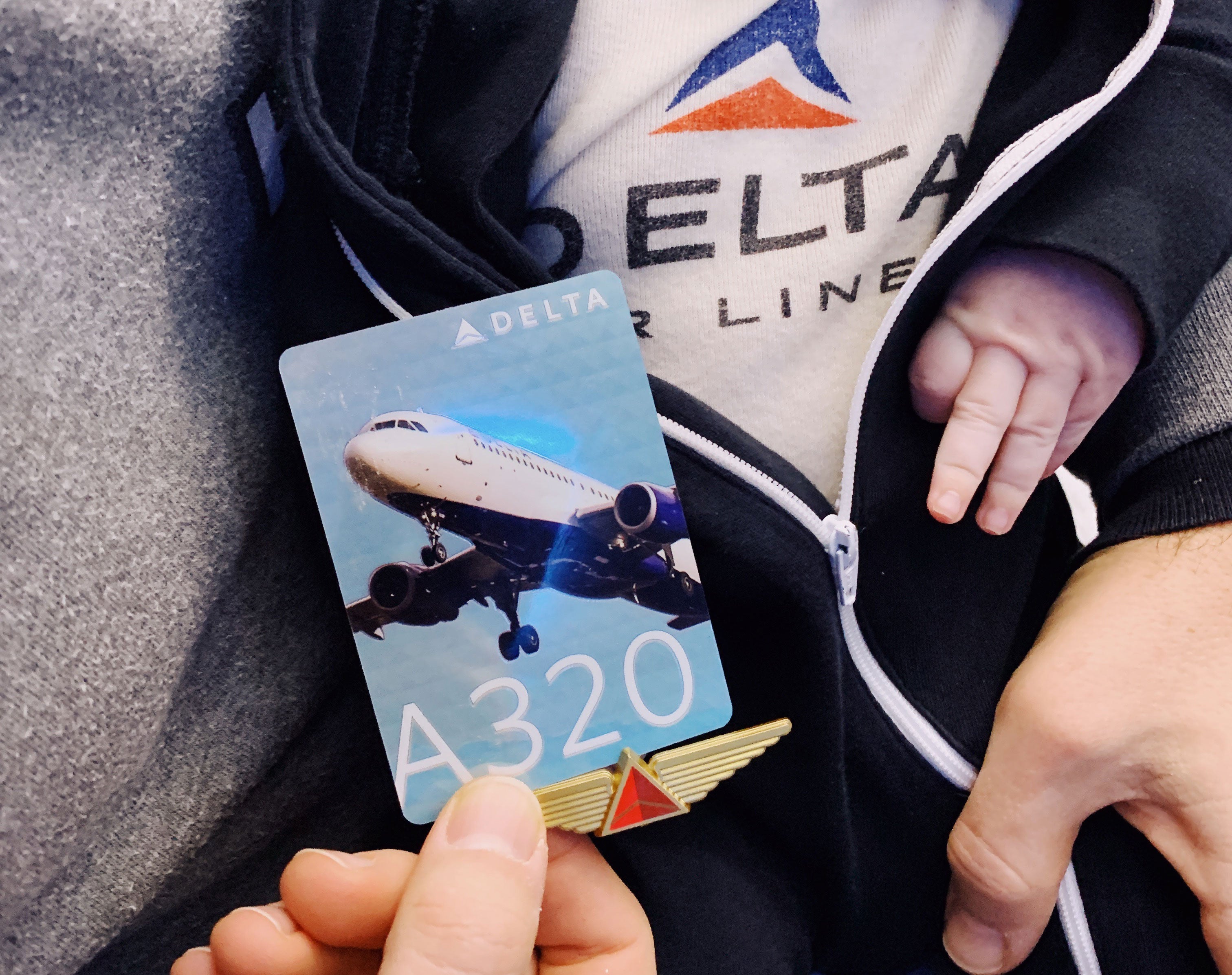 delta-a320-infant-gift