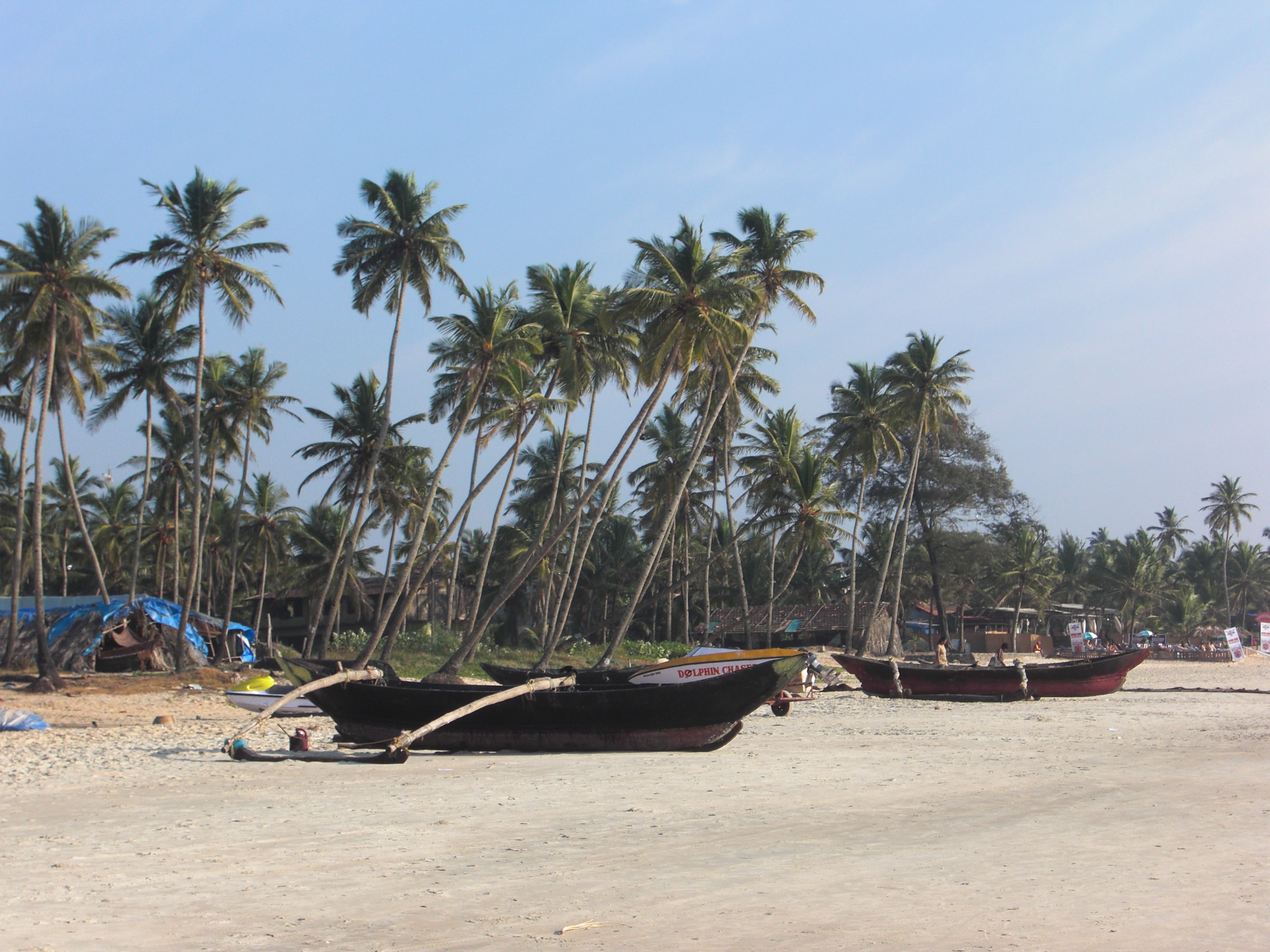 A fishing boat on a beach in Goa (Photo by Elen Turner)