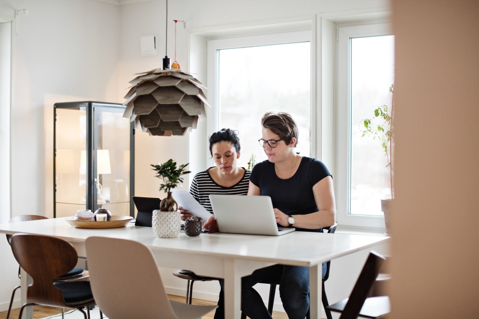 Figuring out your credit score for free these days is a simple process. (Photo by Maskot/Getty Images)