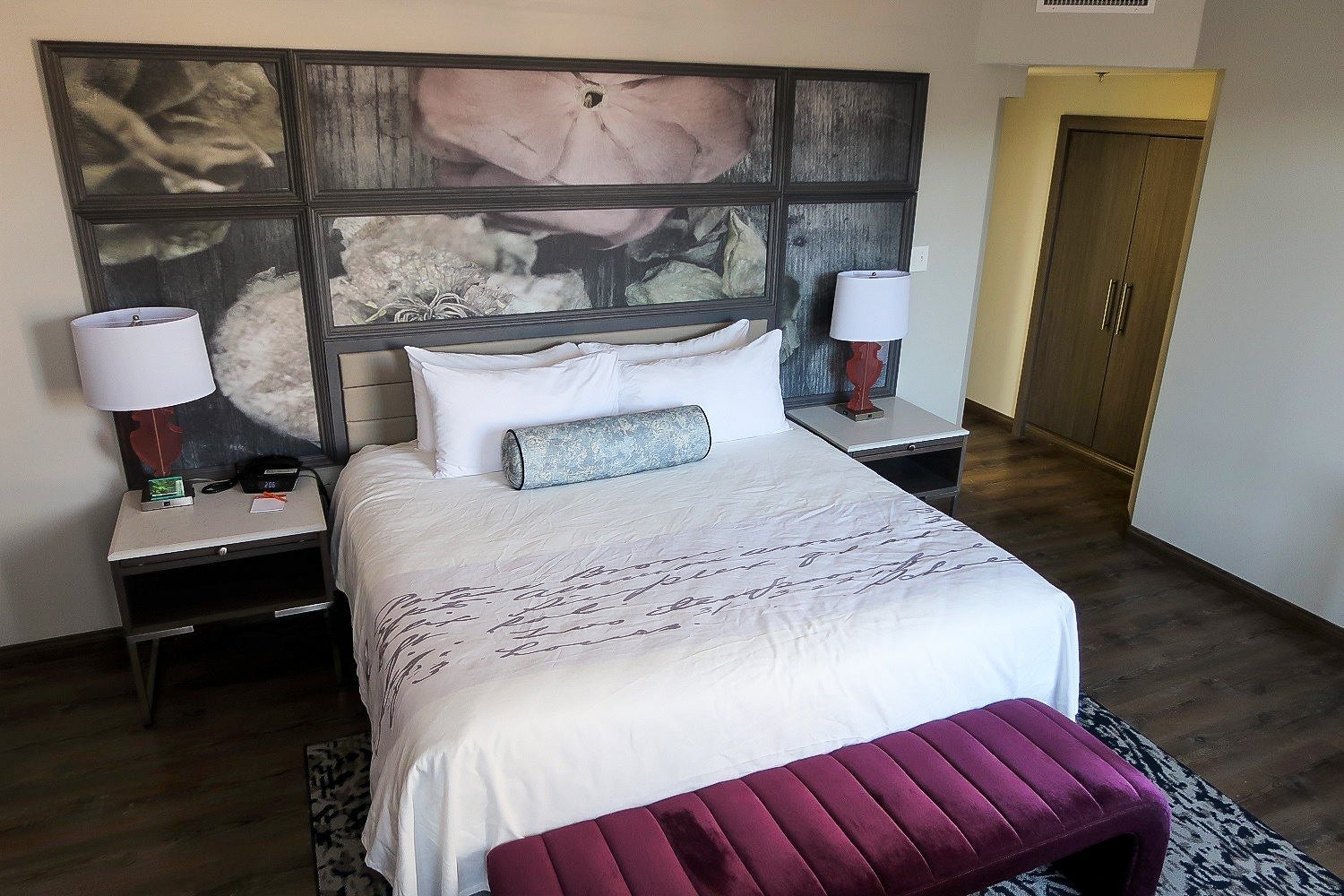 Room at the Hotel Indigo Birmingham Five Points South – UAB
