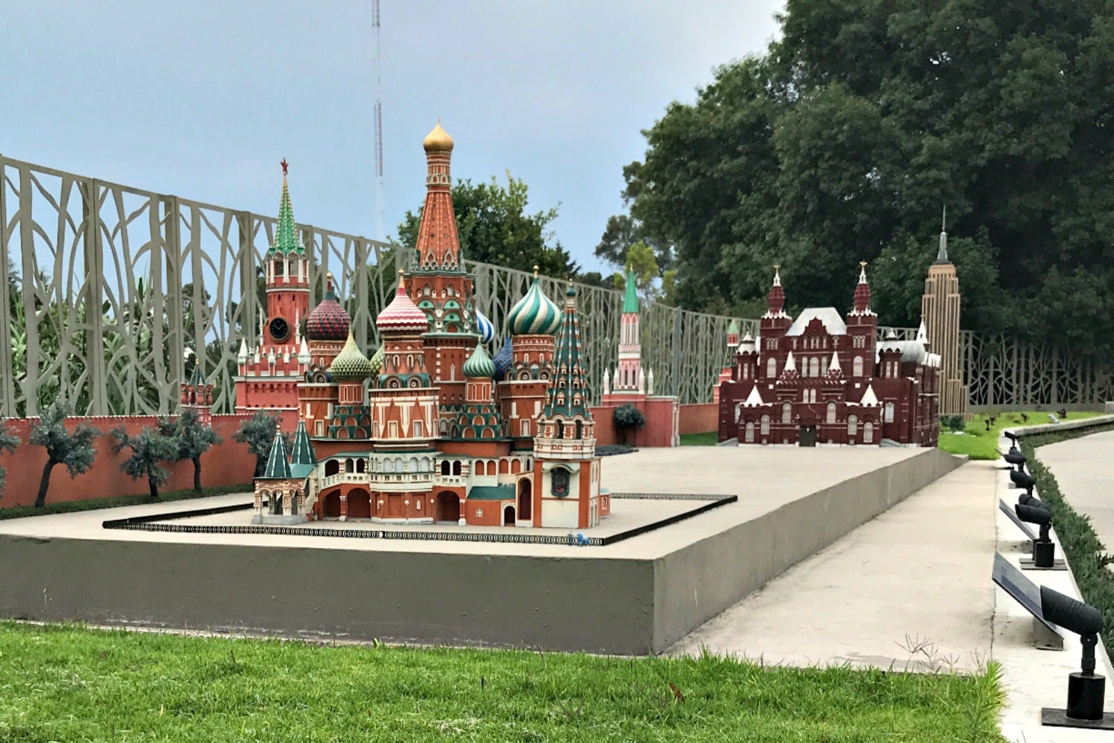 Paseo de Los Gigantes, Puebla, Mexico.