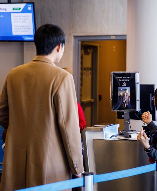 Which airline credit cards offer the best priority boarding perks?