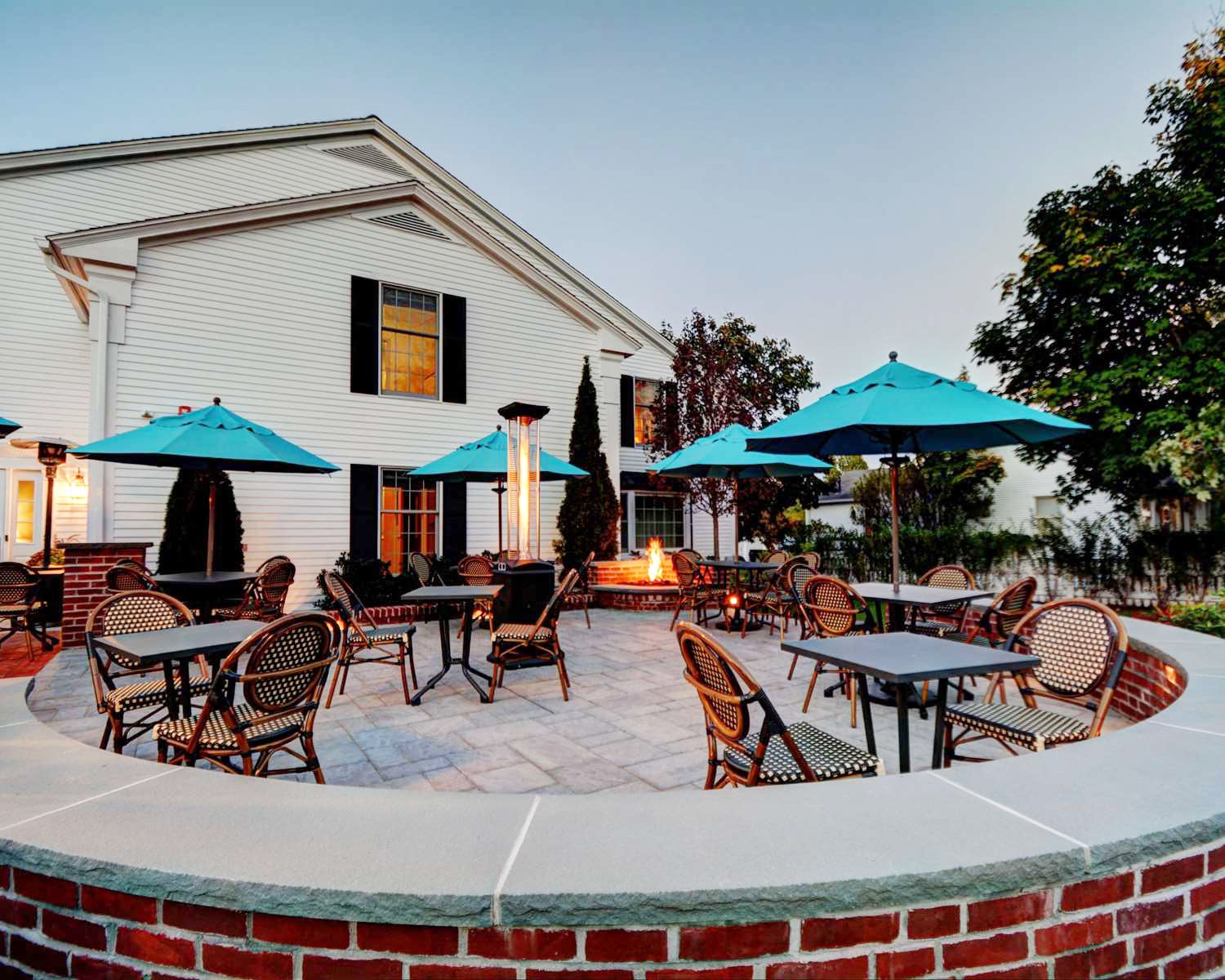 The Clarion Inn Martha's Vineyard. (Photo via Hotel Guides)