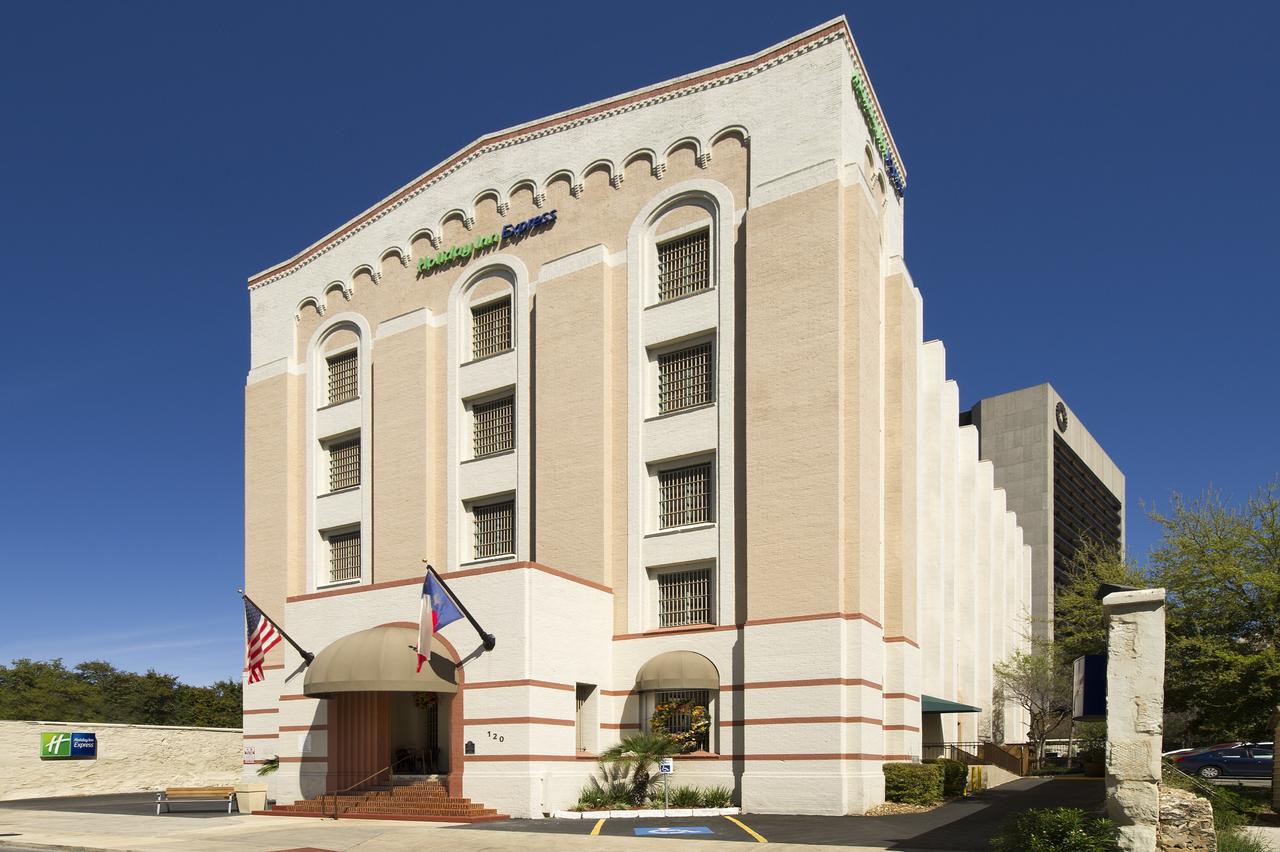 (Photo courtesy of Holiday Inn Express)