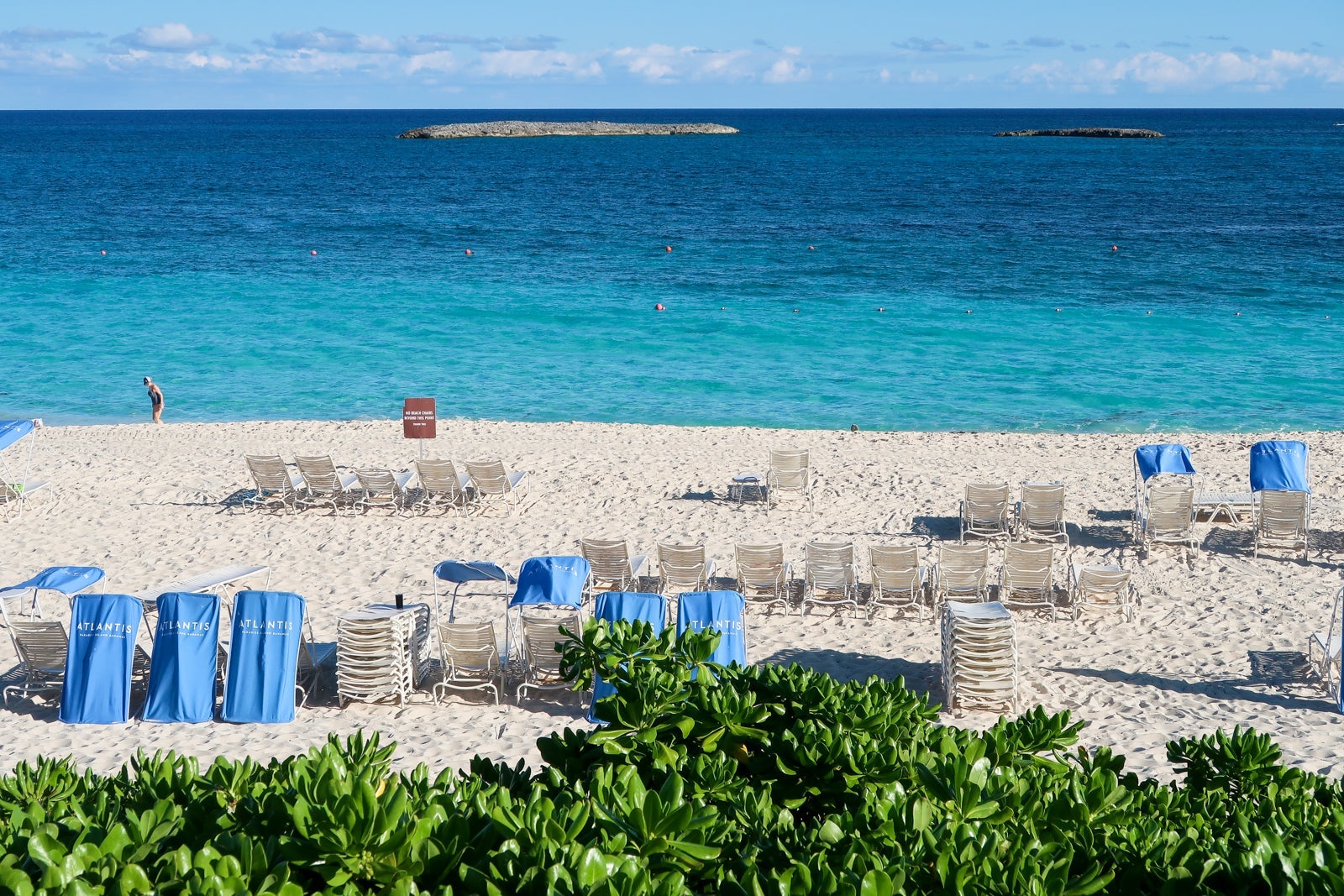Beach at Atlantis (Katie Genter/The Points Guy)