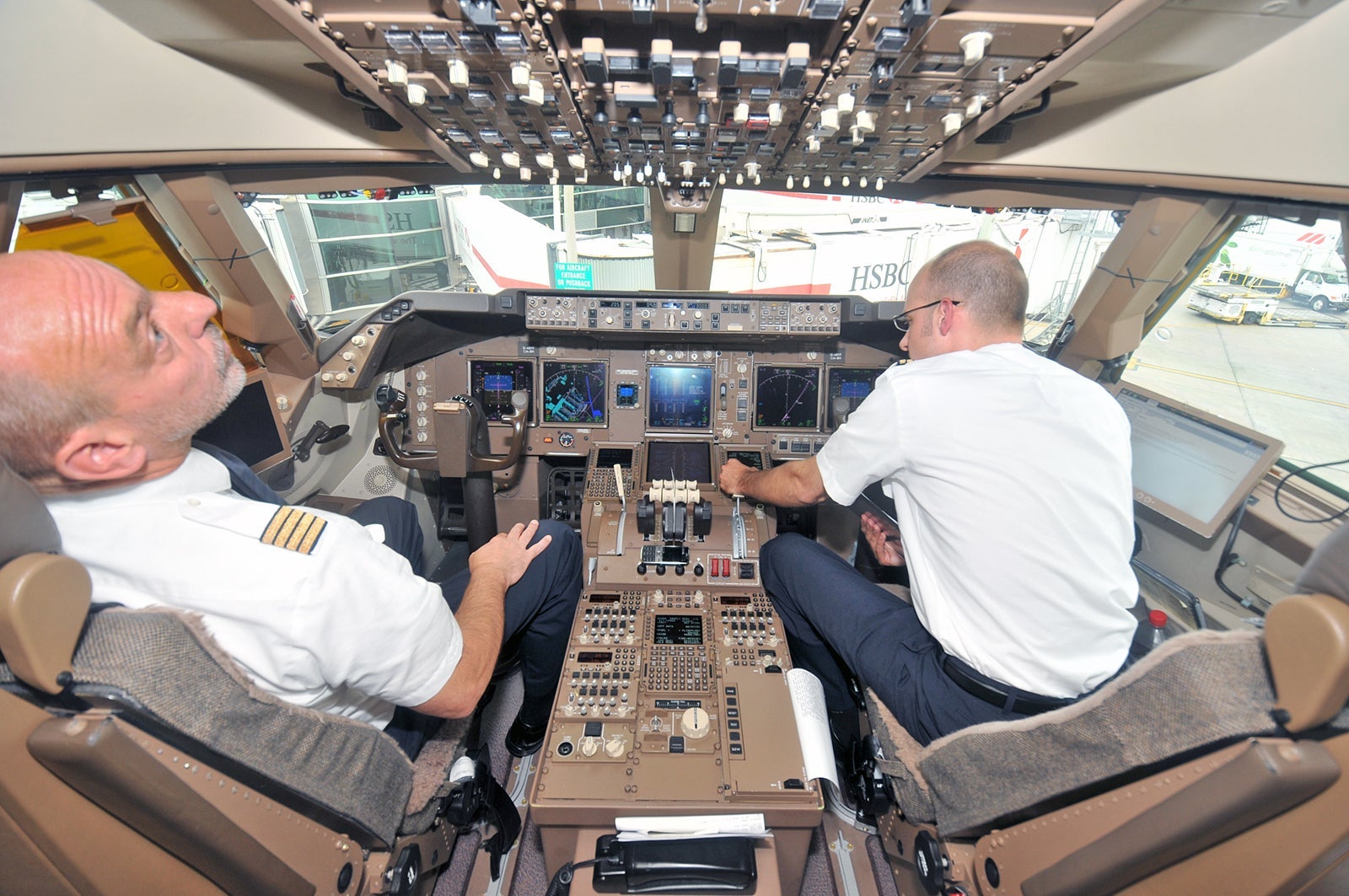 Pilots on the flight deck of a Lufthansa 747-8 in Miami (Photo by Alberto Riva/TPG)