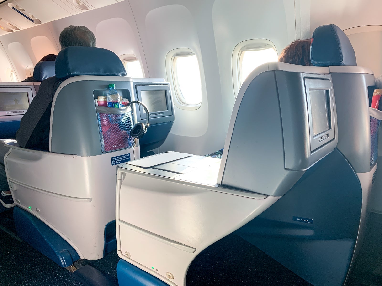 Delta One 767-400ER_Business_MSP-HNL