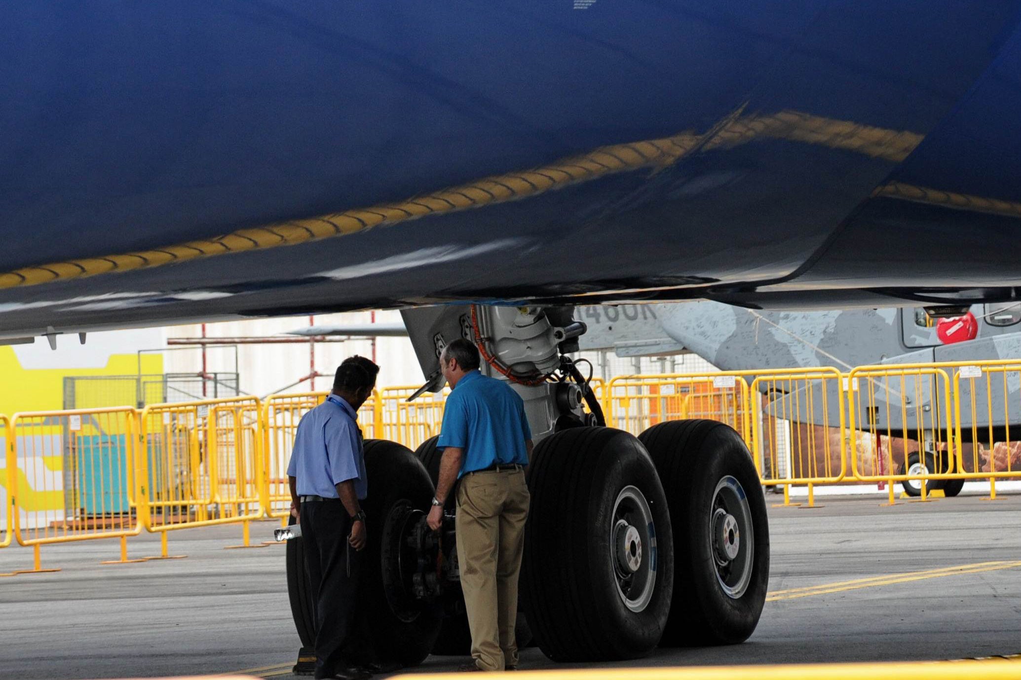 Boeing 787 landing gear and wheels being inspected. ROSLAN RAHMAN/AFP/Getty Images