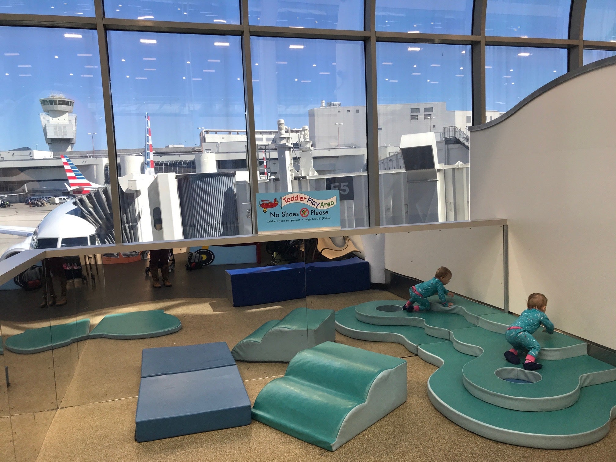 Play area for kids near the E gates at Miami International Airport (Terry-Ward.com)