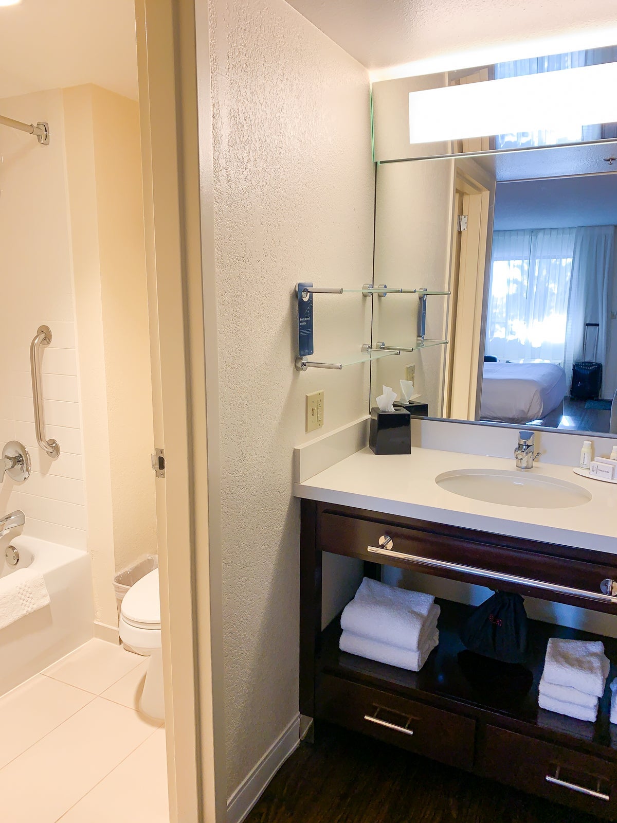 Fairfield Anaheim Disneyland Bathroom