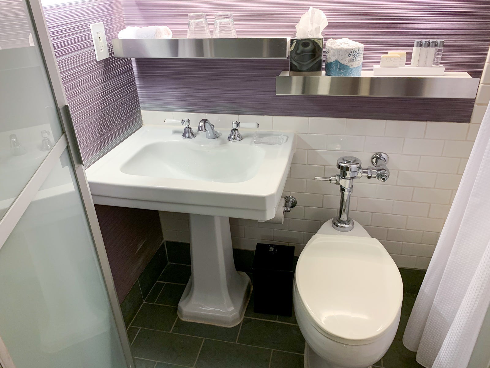 Maxwell Hotel NYC Bathroom