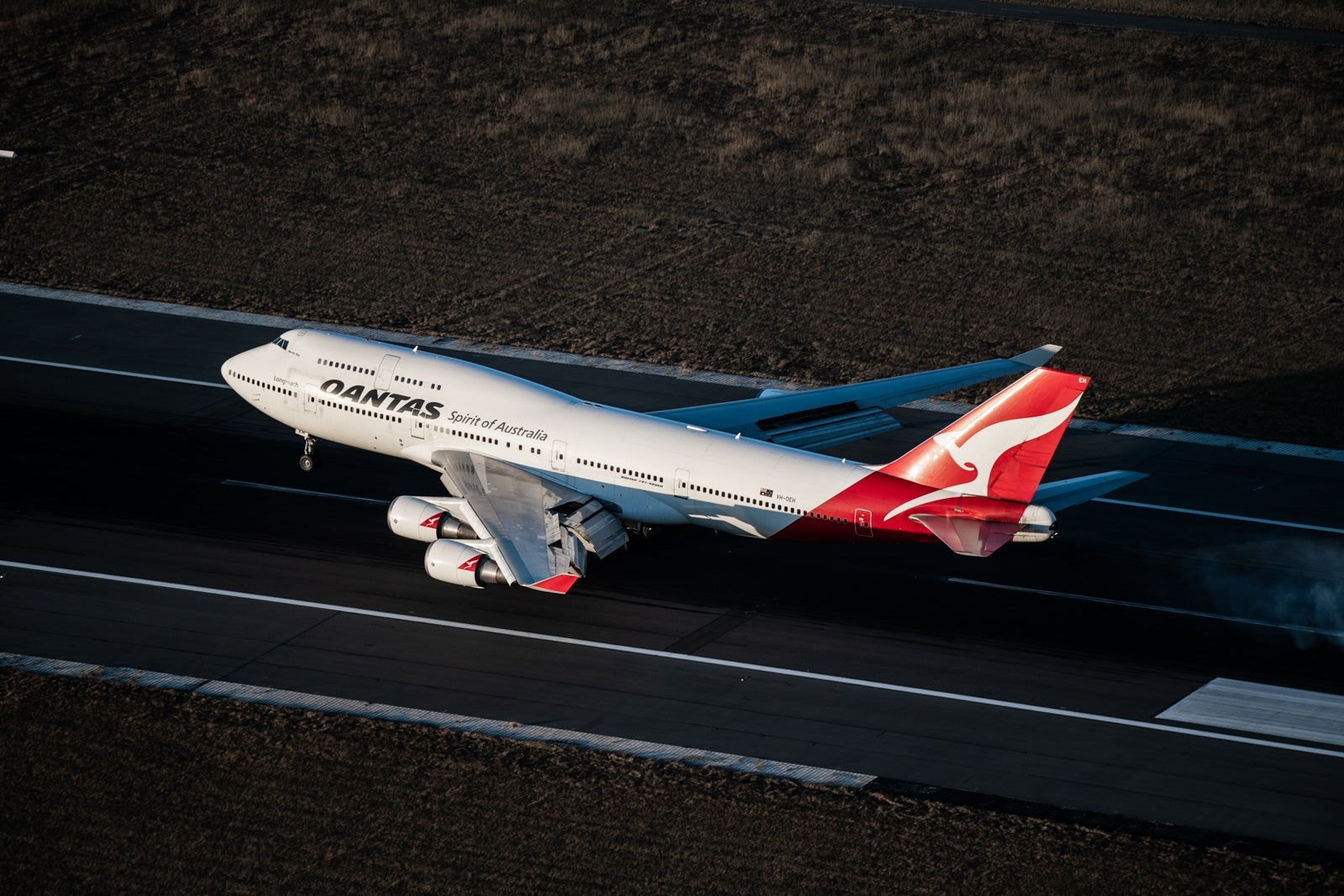 Qantas-747-400-Landing-Sydney-Airport-SYD