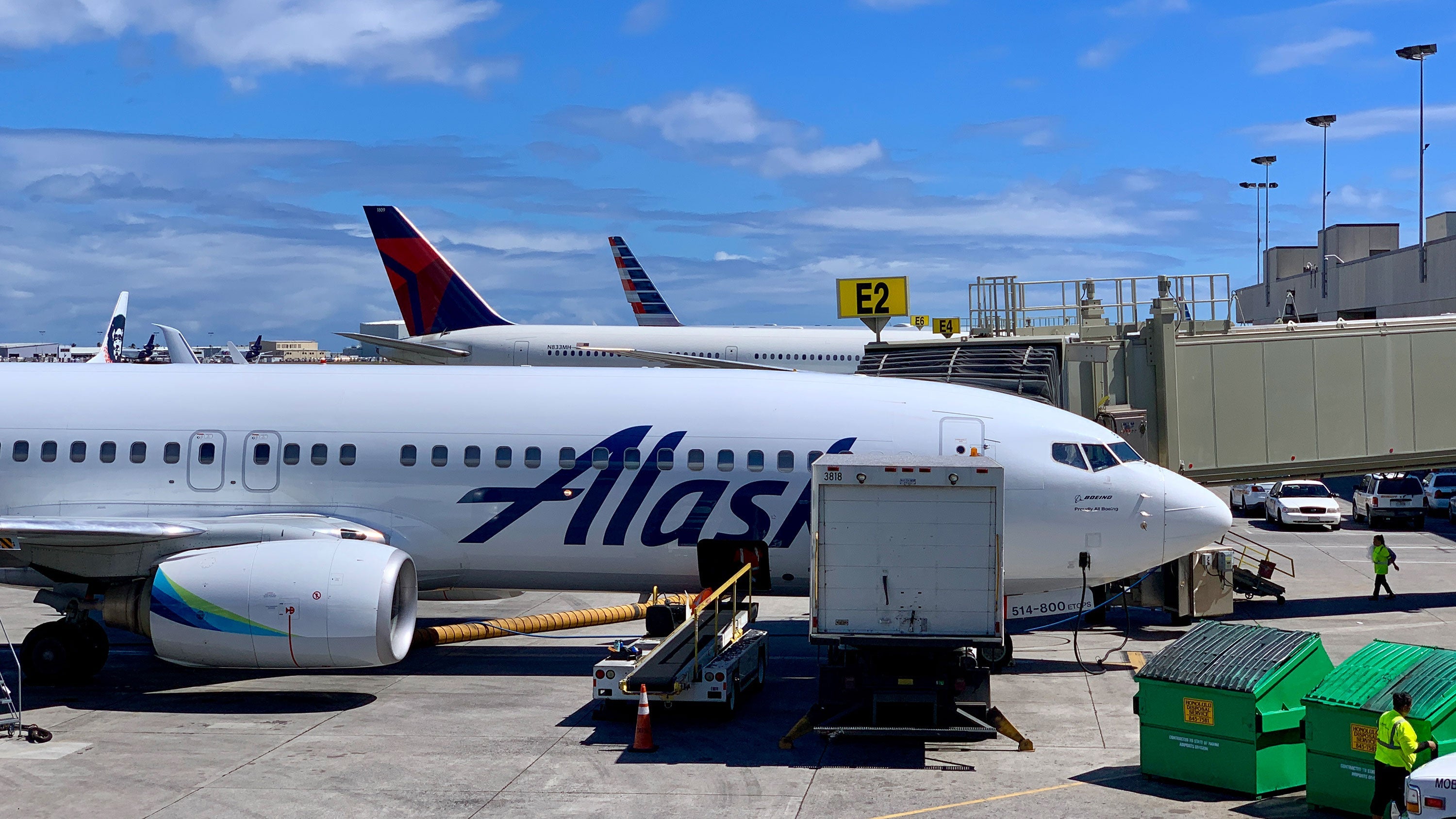 alaska-american-airlines-aa-delta-dl-airport-honolulu-hnl-oahu-hawaii