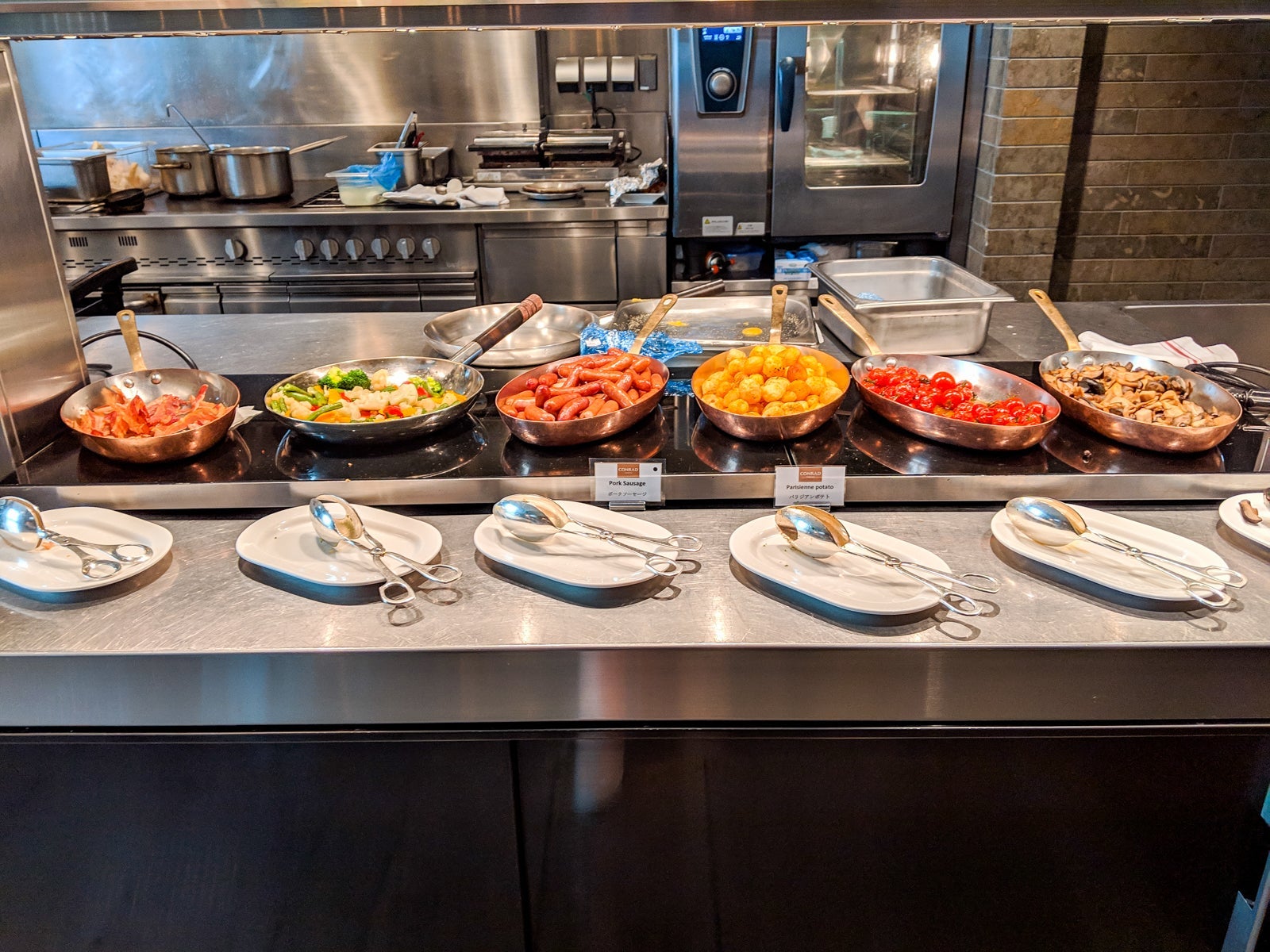 hot dishes on a breakfast buffet