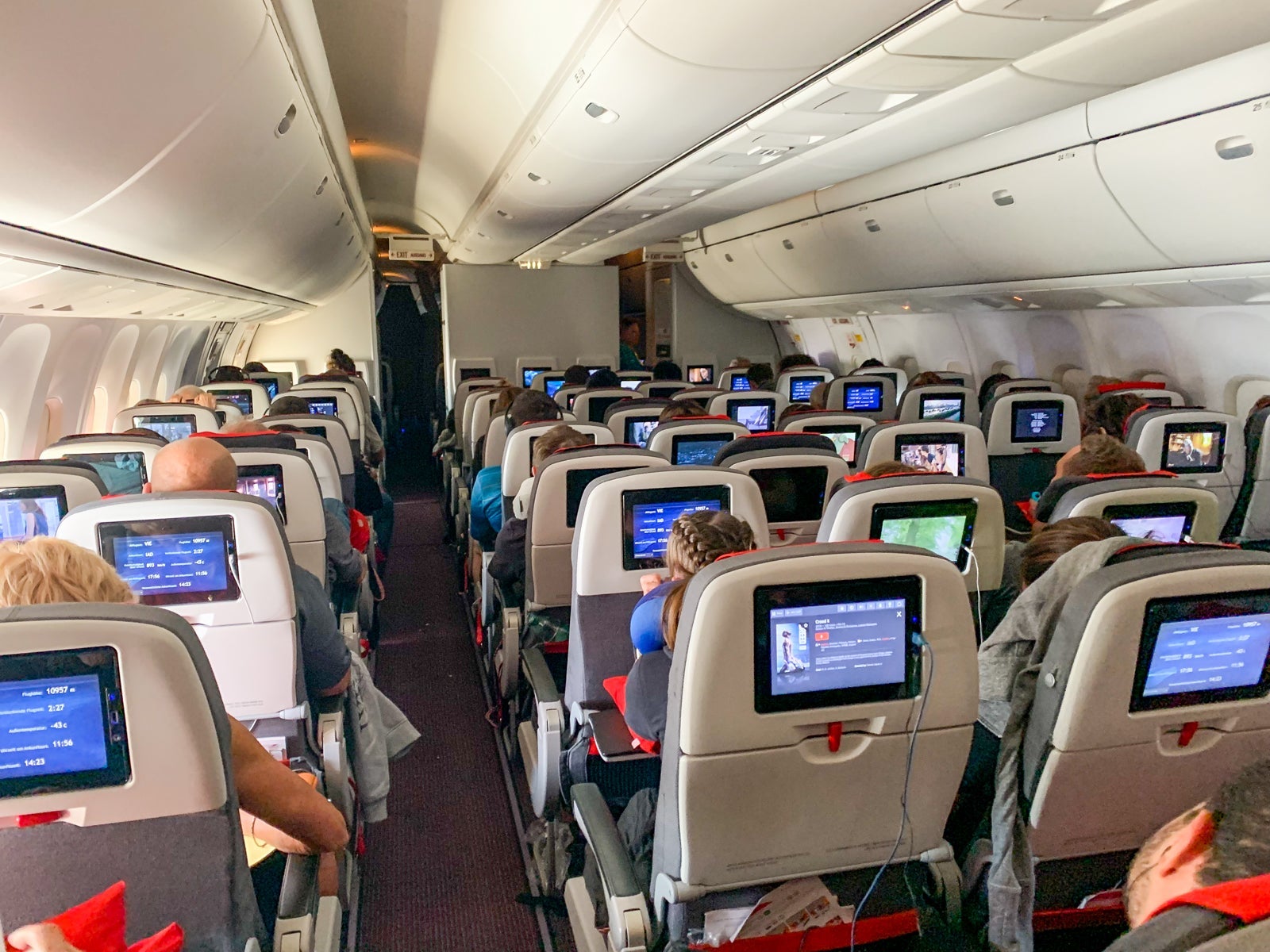 Austrian Airlines 767 Premium Economy VIE-IAD
