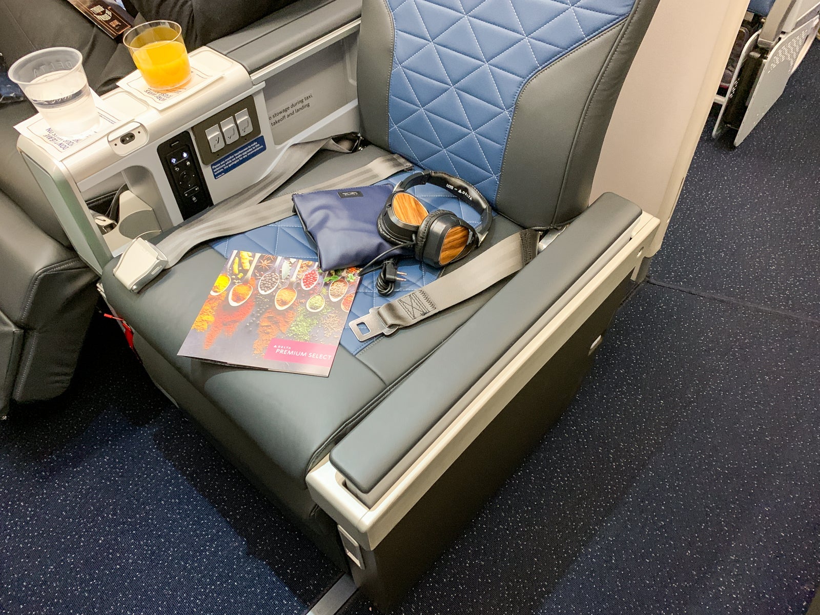 Is Delta Premium Select (Premium Economy) Worth the Price? - The Points Guy