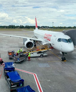 Swiss CEO on airline's future: Free snacks, new short-haul seats and maybe even an inflight magazine?