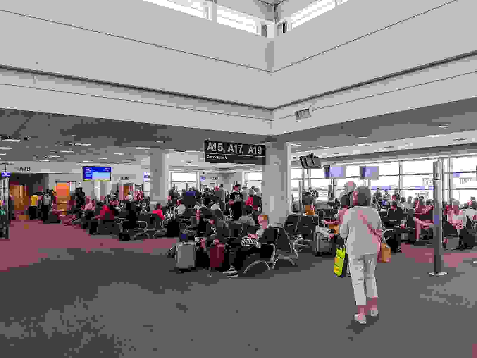 Samantha found seating difficult to find at MDW. (Photo by Samantha Rosen / The Points Guy)