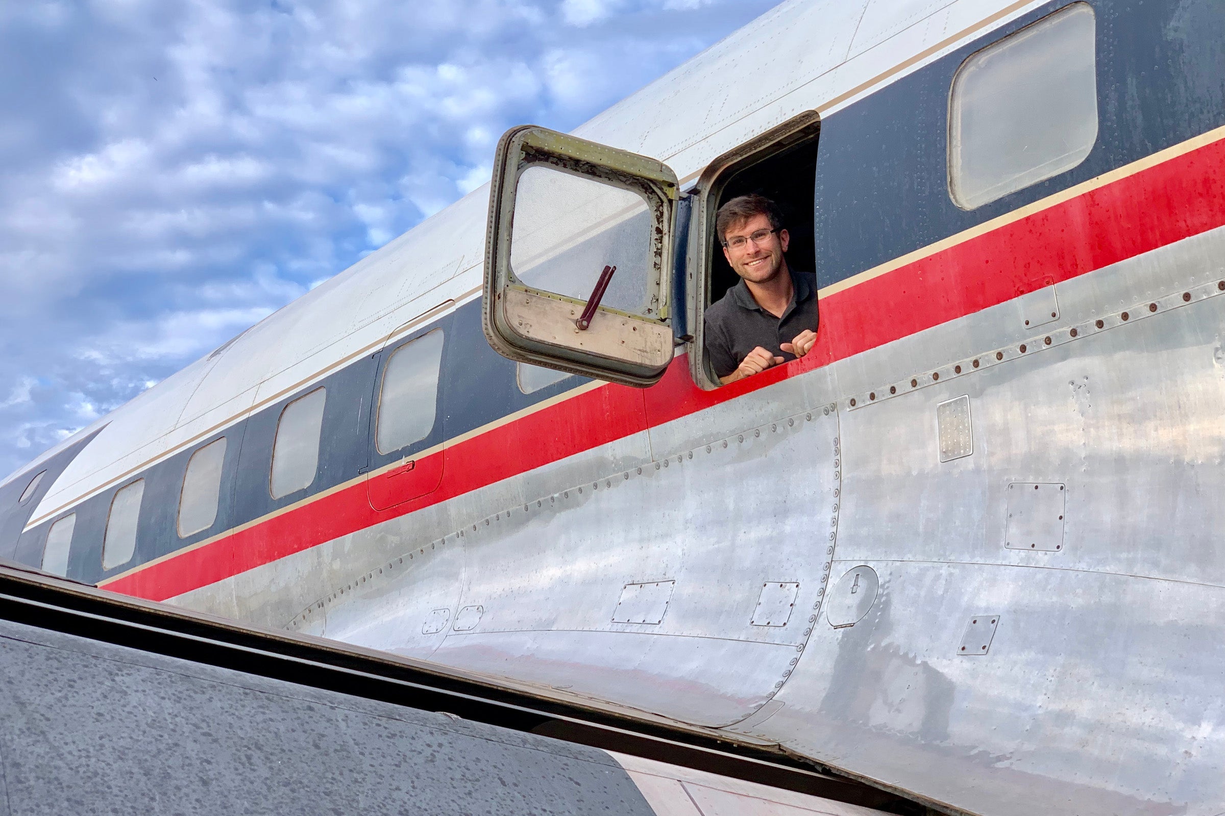 Picking up a Vintage Delta DC-7 in the 110-Degree Arizona Desert