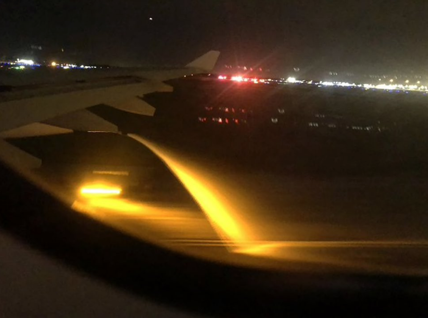 Hi Fly Airbus A340 operating as Norwegian Air is seen dumping fuel upon arrival in Orlando. (Image courtesy of Judy Watson Tracy on Facebook)