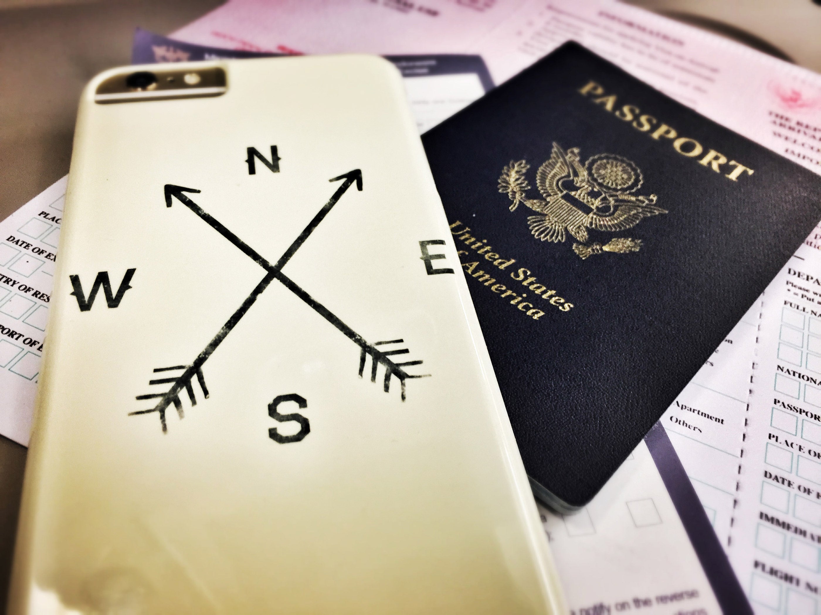apple-iphone-camera-cameraphone-passport-navigation