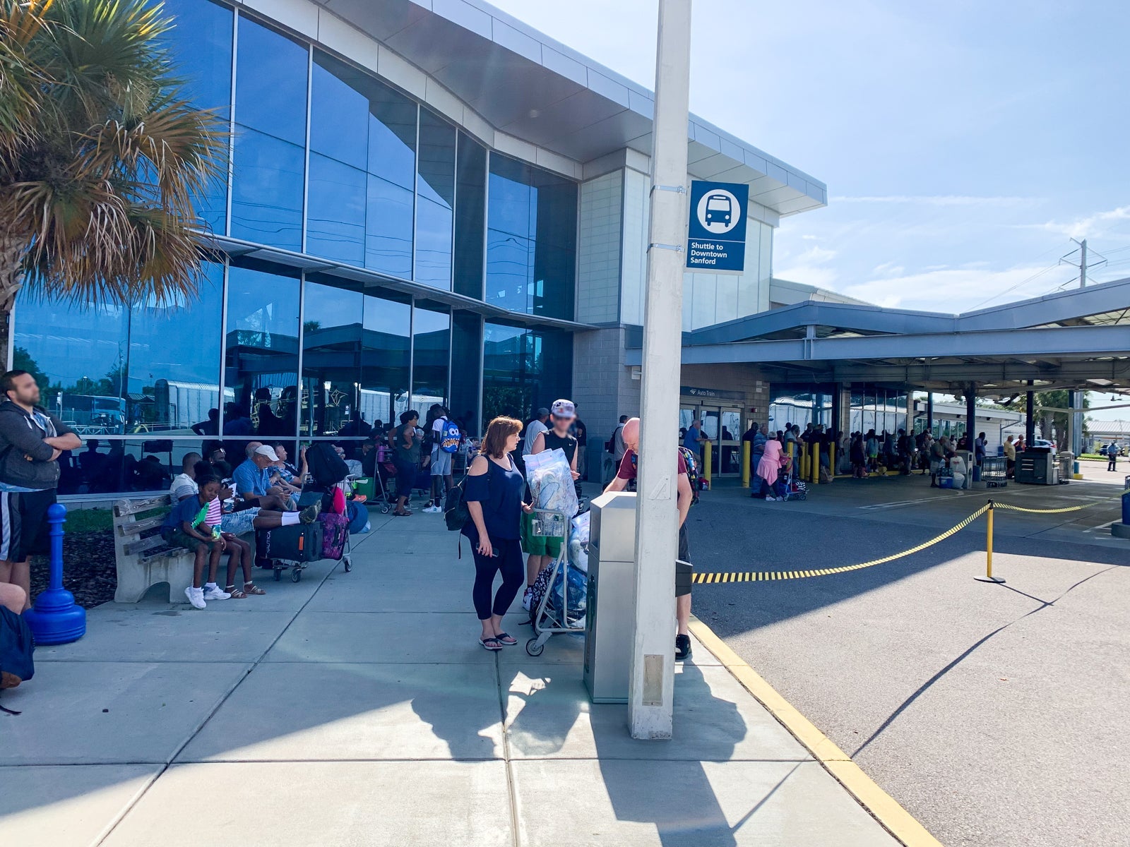 Waiting For Cars As The Florida Sun Creeps Closer (Photo by Ed Pizzarello / The Points Guy)