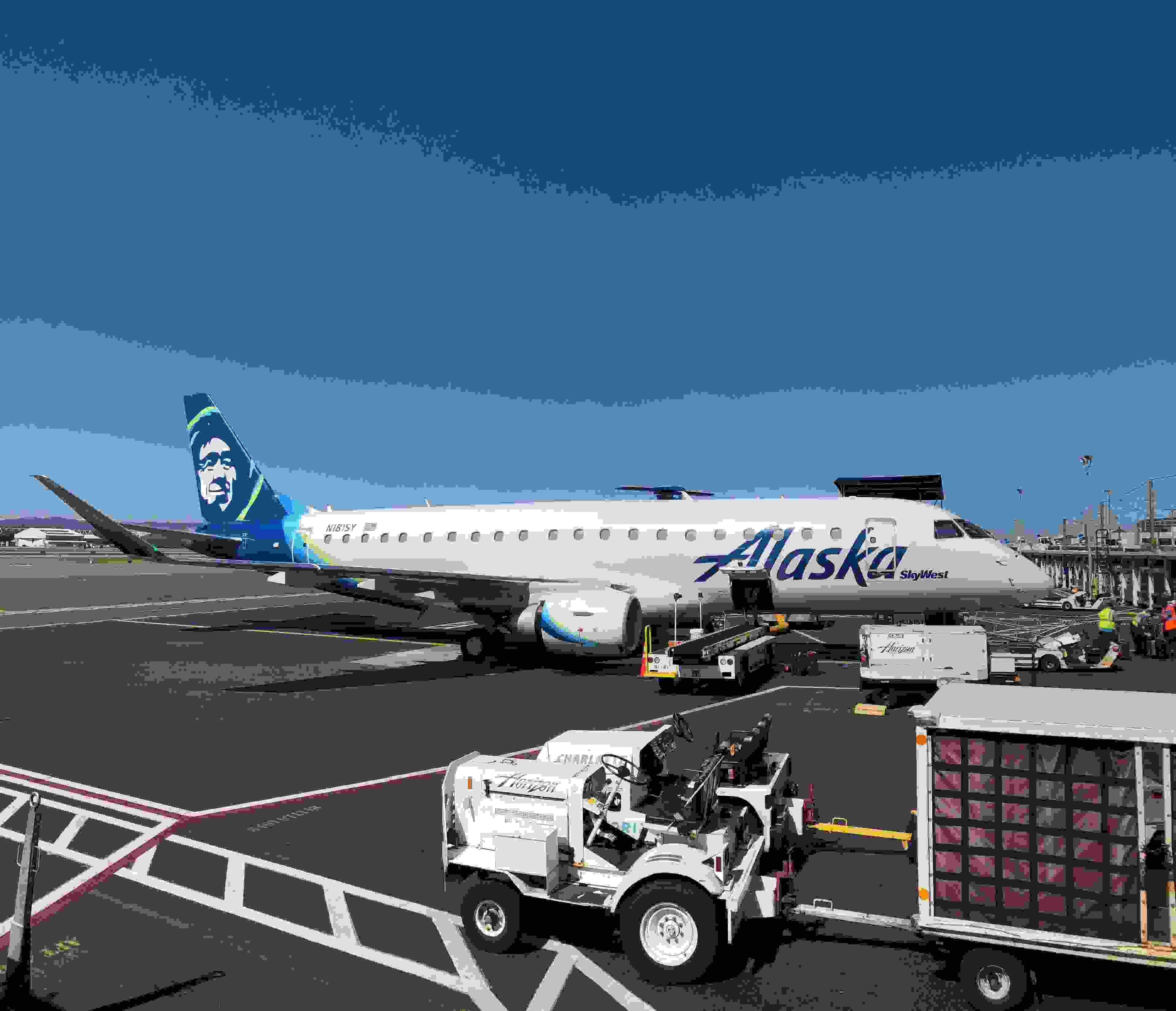 An Alaska Airlines E175 at Portland International Airport. (Photo by Edward Russell/TPG)