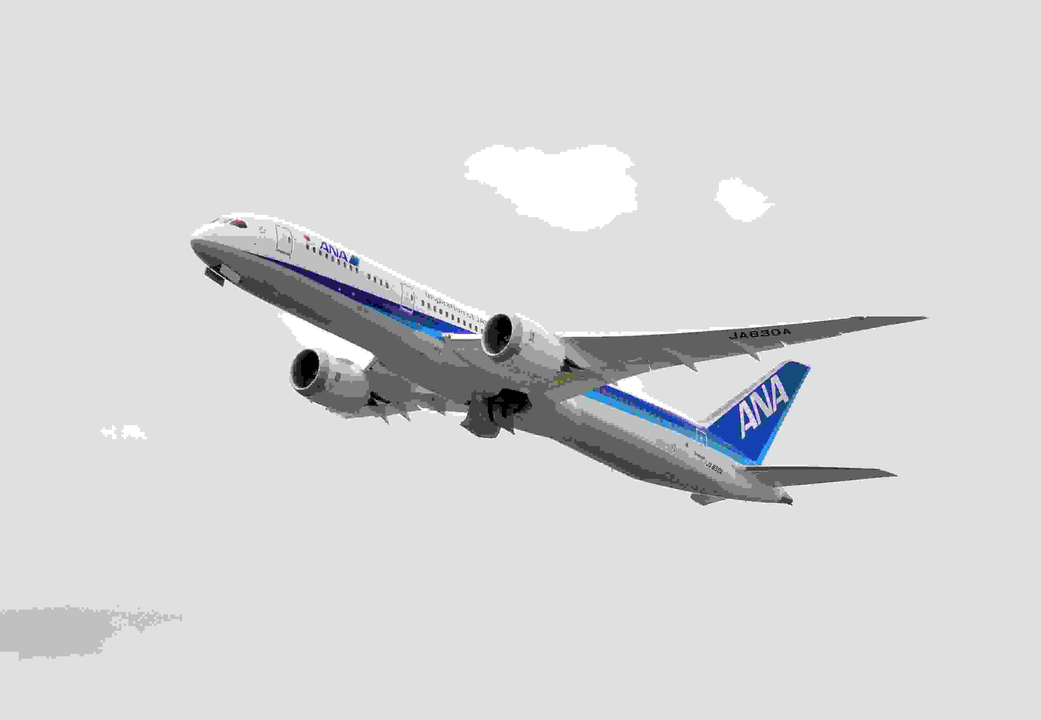 Japan's air carrier All Nippon Airways' (ANA) Boeing 787-9 takes off Tokyo's Haneda airport for the world's first passenger flight with Japanese and American children on August 4, 2014. ANA will start commercial operation using the 787-9 for domestic flights from August 7. AFP PHOTO / Yoshikazu TSUNO (Photo credit should read YOSHIKAZU TSUNO/AFP/Getty Images)