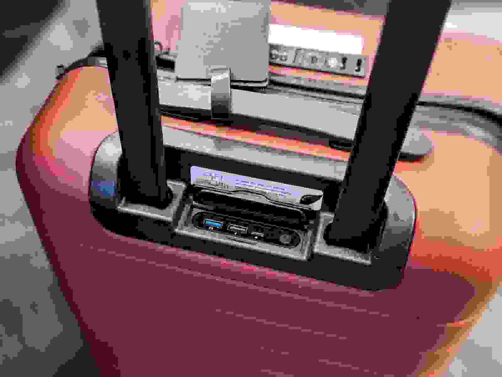 USB plugs on the ejectable battery that can charge any phone up to 5x. (Photo by Isabelle Raphael/The Points Guy)