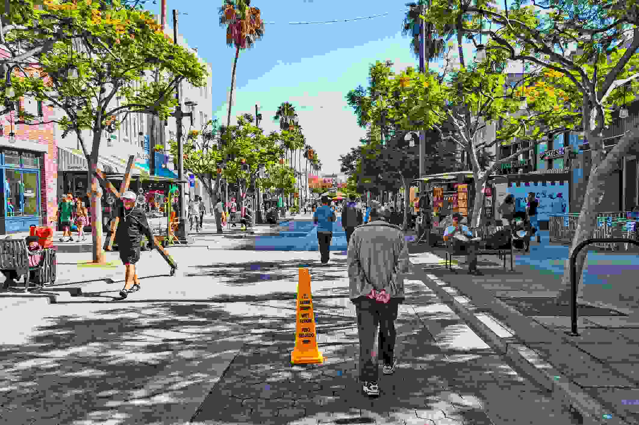 The Third Street Promenade in Santa Monica offers great shopping and people watching. (photo courtesy of jmoor17)
