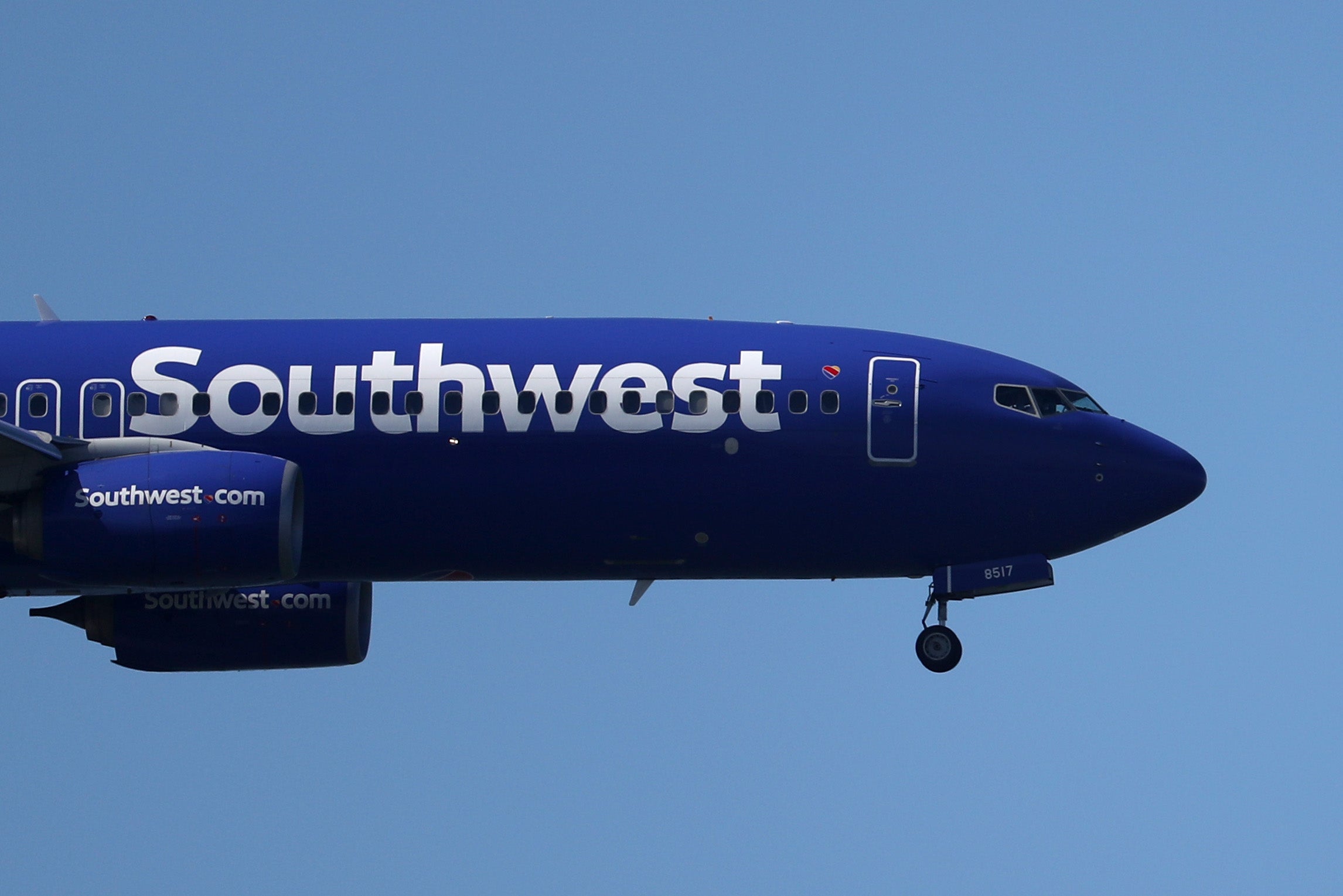 A Southwest Airlines Boeing 737 nears Oakland International Airport on April 25, 2019. (Photo by Justin Sullivan/Getty Images)