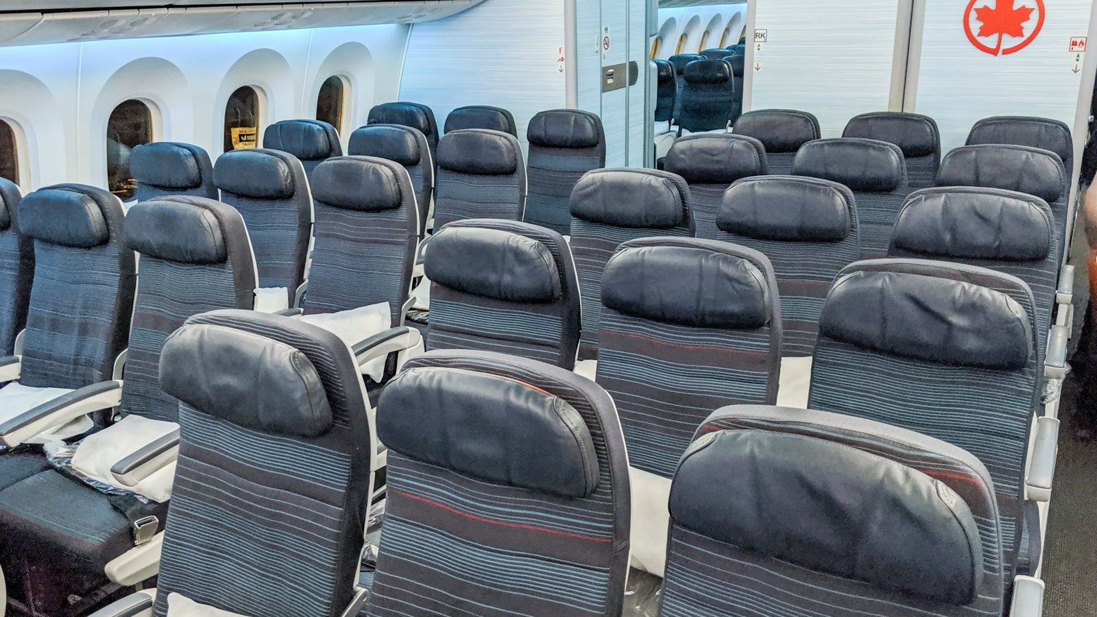 Air Canada 787 Economy YYZ-DXB
