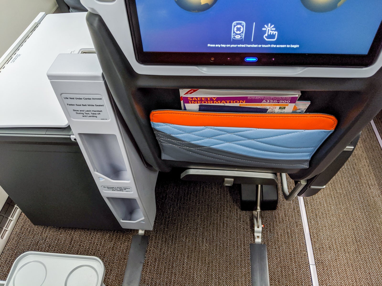 Singapore Premium Economy seating