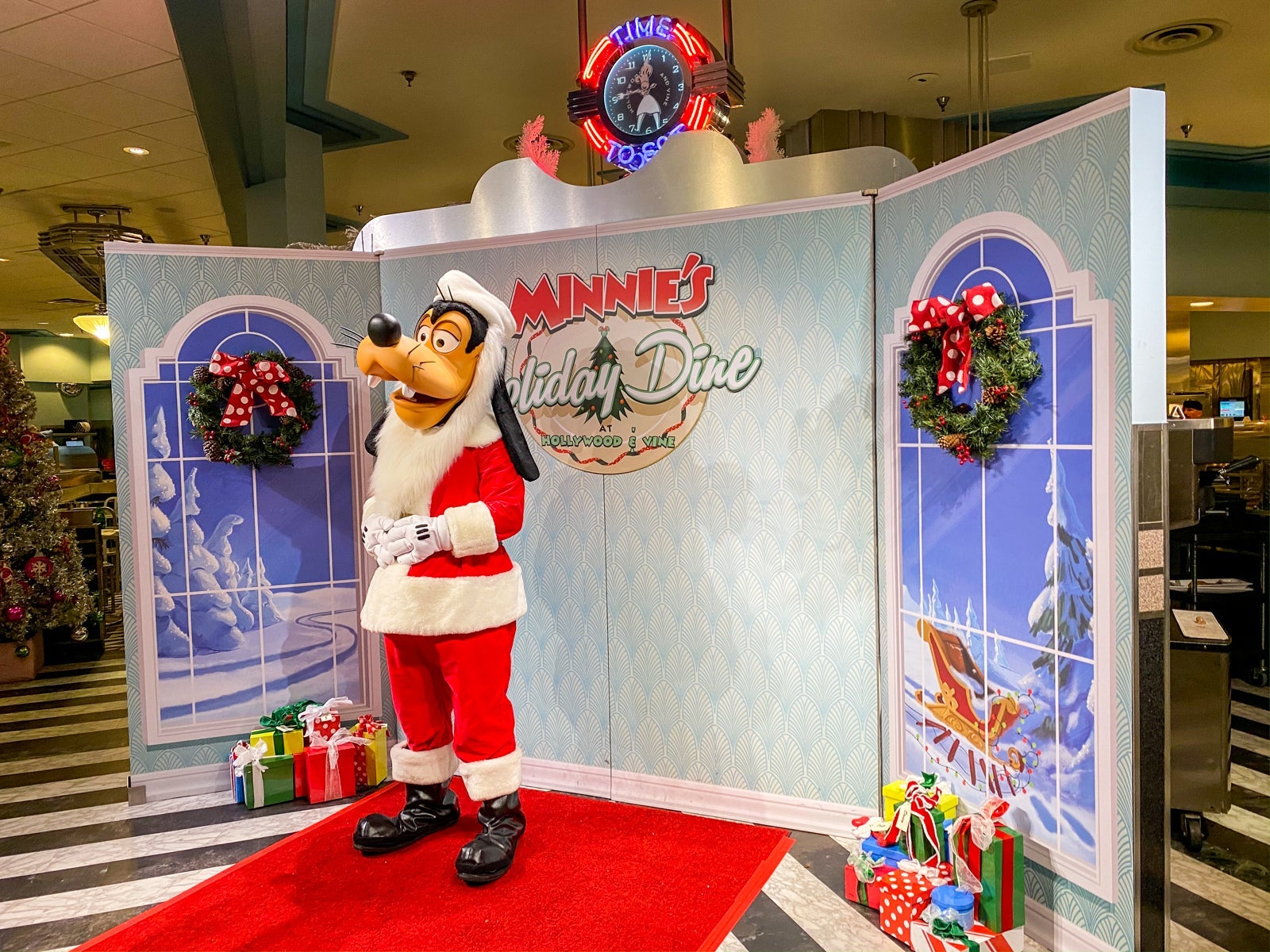 Disney Christmas at Hollywood & Vine