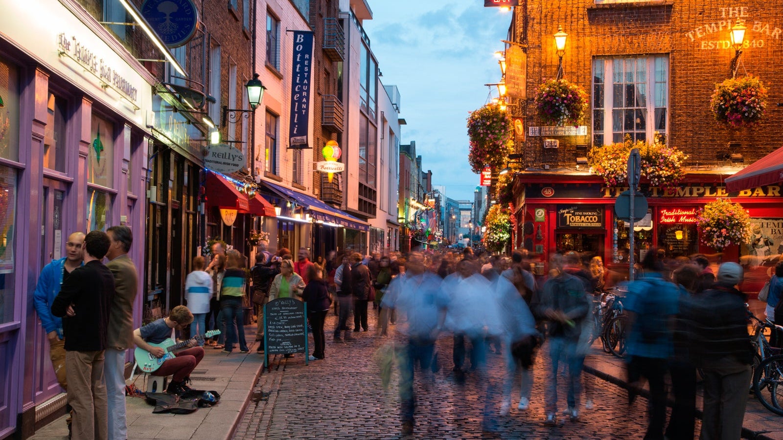 People in Temple Bar district at dusk