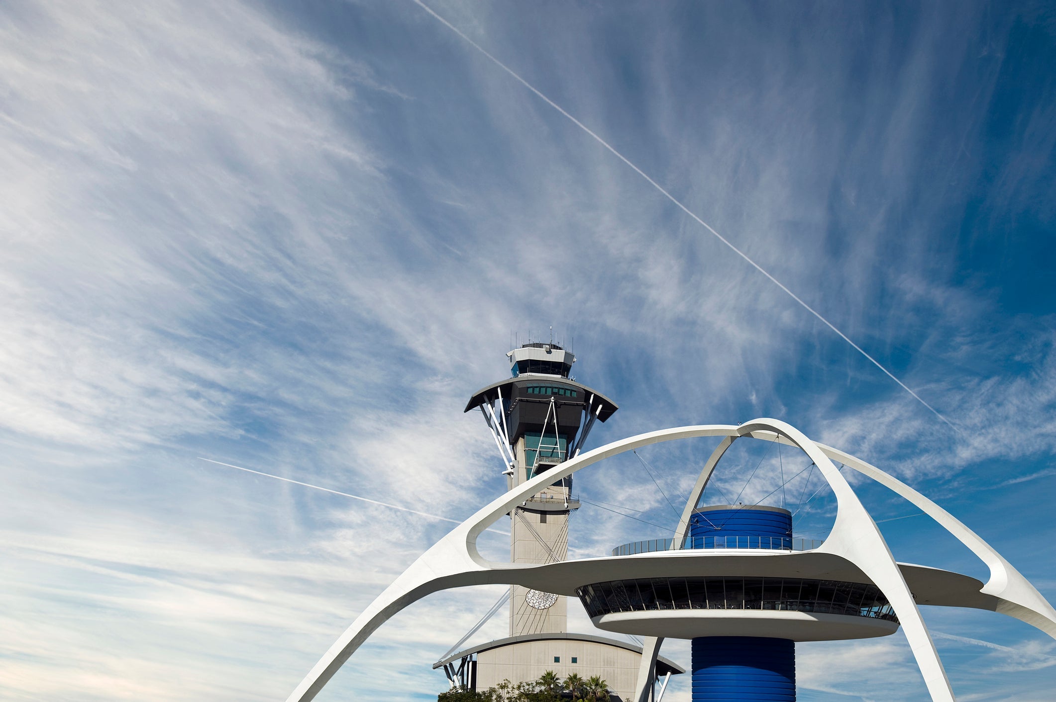 Los Angeles International Airport (Photo by kevinjeon00 / Getty Images)
