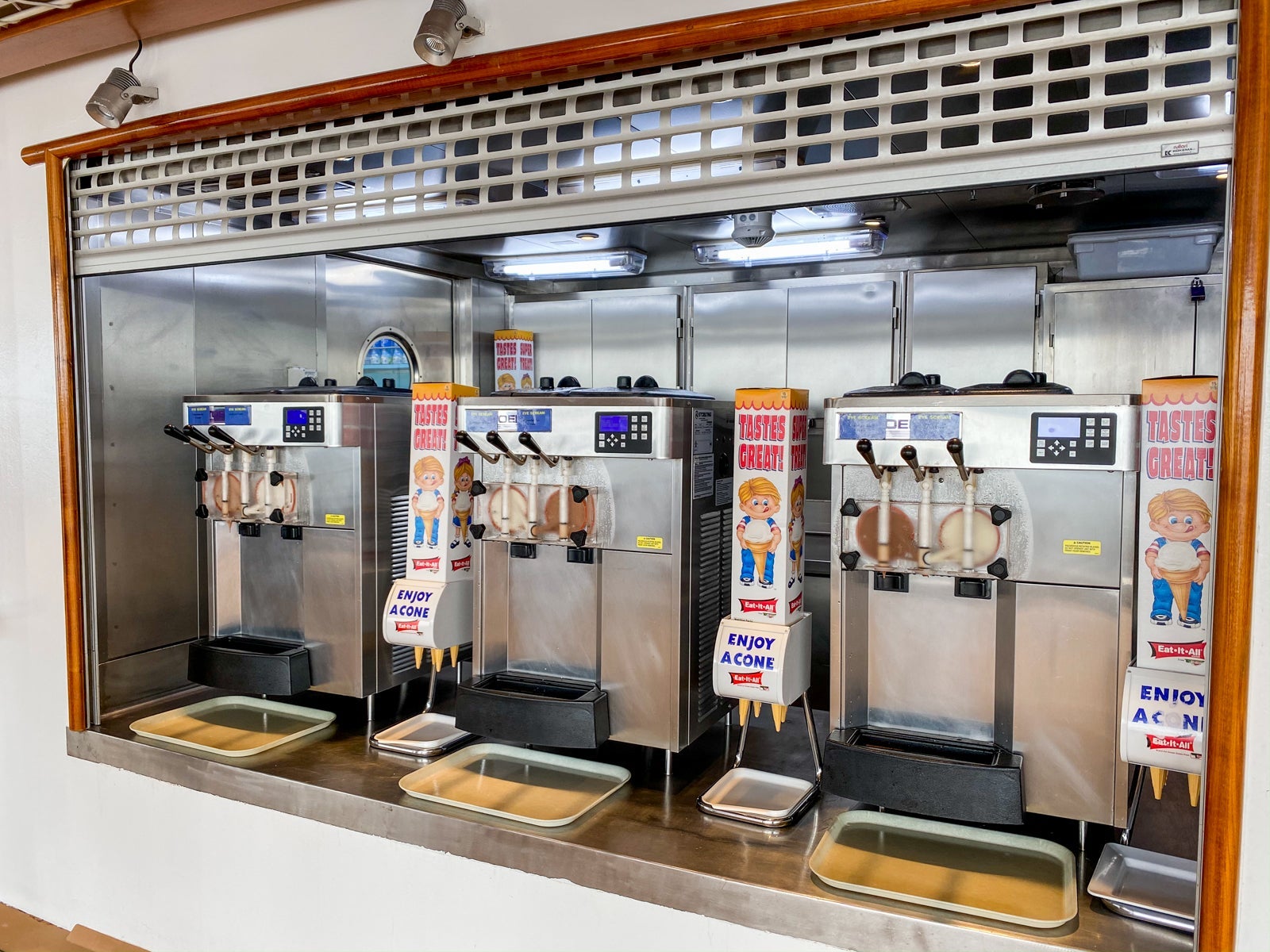 Ice cream on Disney Wonder