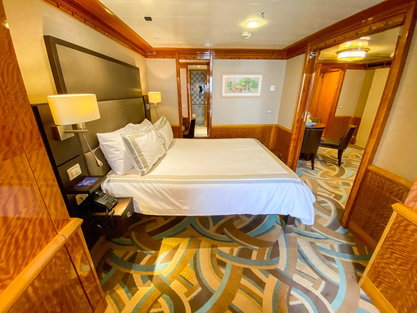 Bedroom in one-bedroom suite
