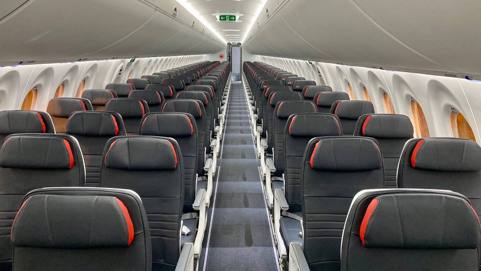 Air_Canada_Airbus_A220_Inaugural_Flight_Zach_Griff_ZGriff - 5