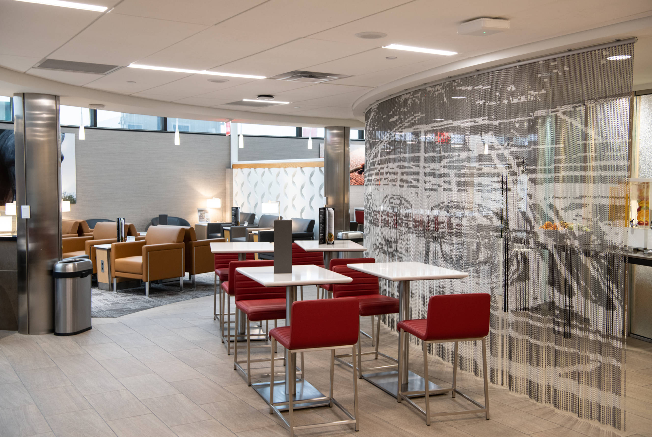 American now has an Admiral's Club in every DFW terminal - The Points Guy
