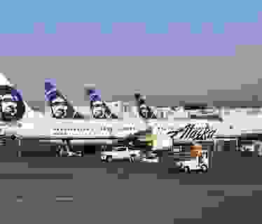 Alaska Airlines Boeing 737s in Seattle (Photo by Alberto Riva / The Points Guy)