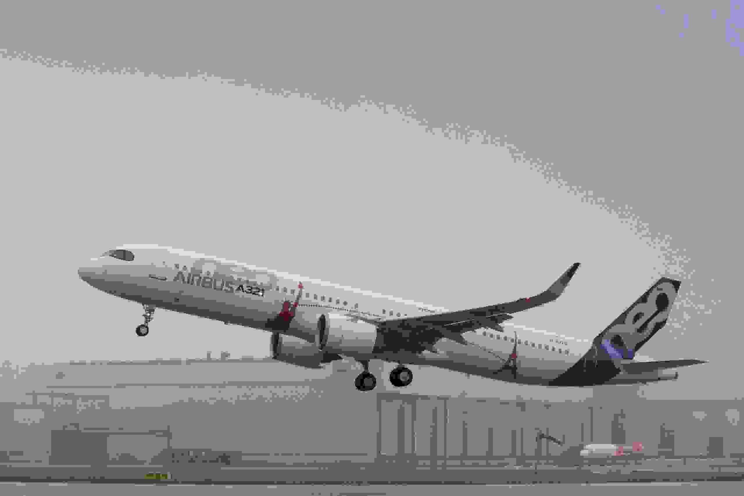 An Airbus A321neo takes off during the flight test program in 2018. (Image courtesy of Airbus)