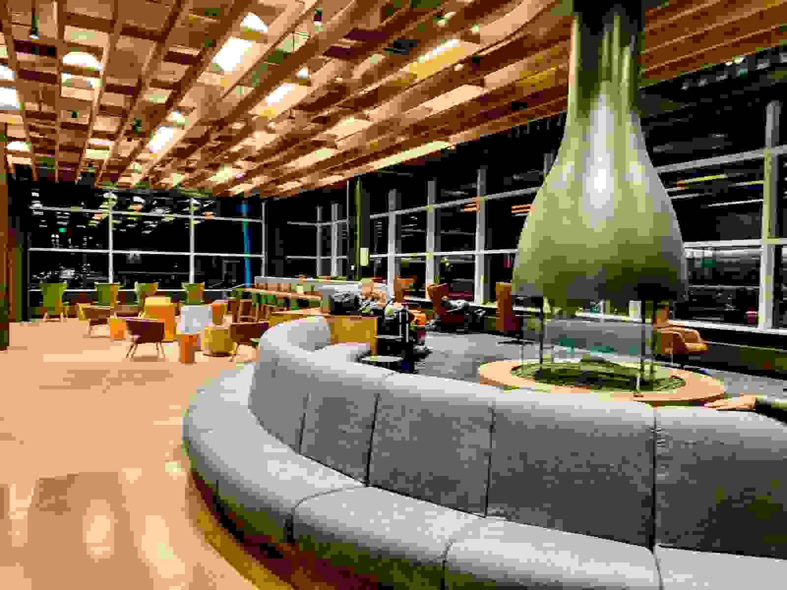 Alaska Airlines lounge in Seattle. (Photo by Clint Henderson / The Points Guy)