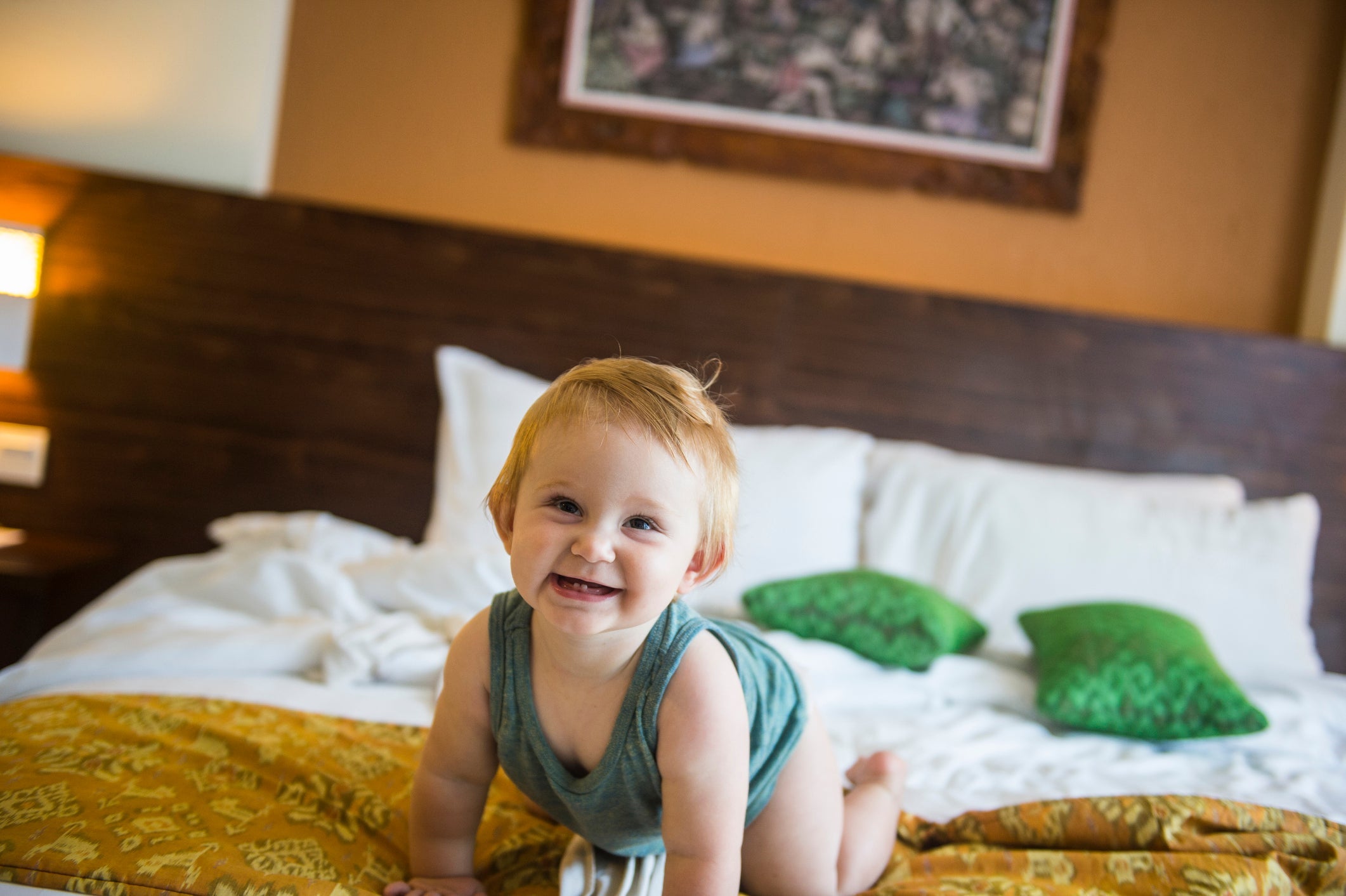 baby girl hotel room