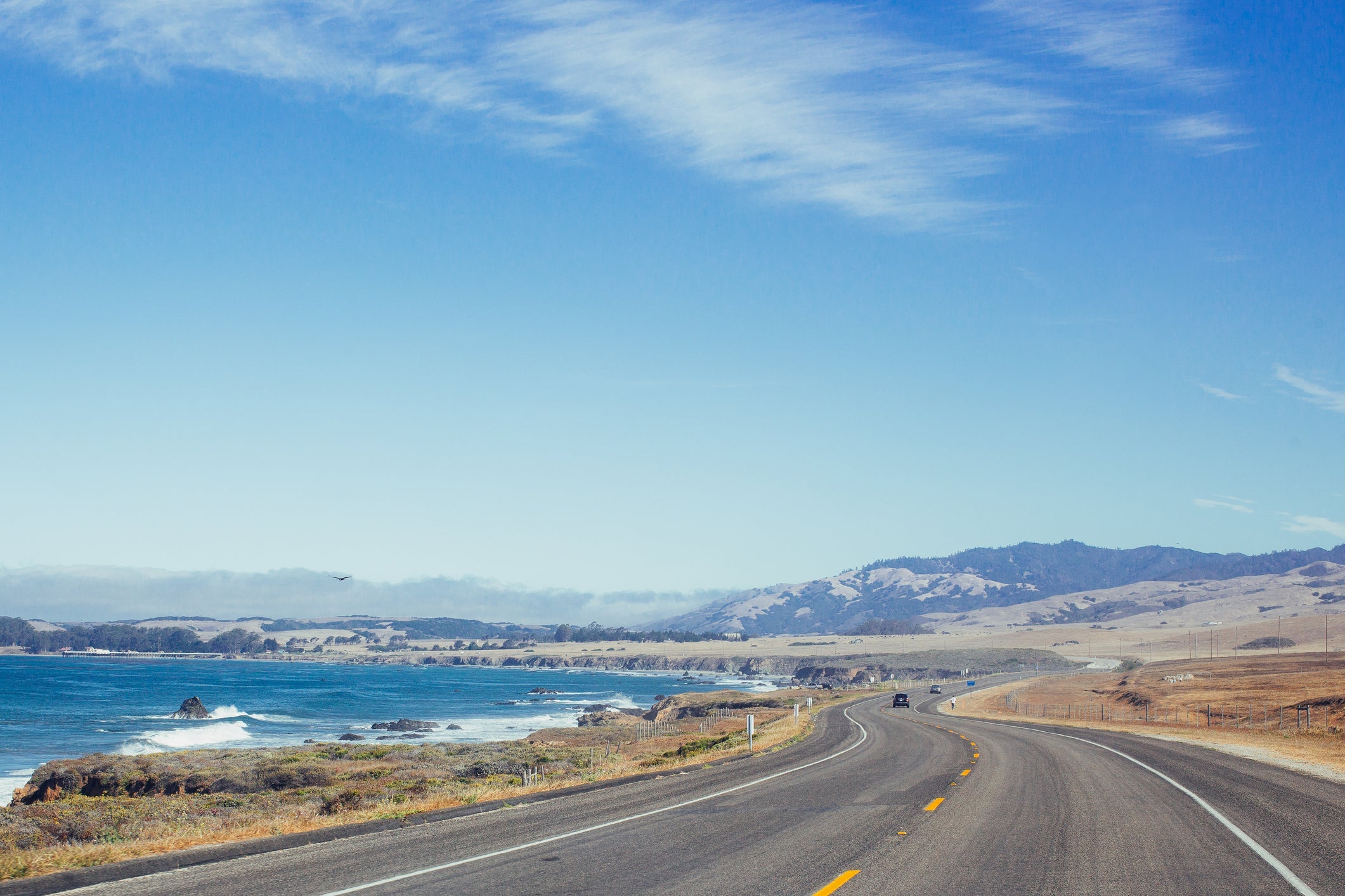 Beautiful scenery along road trip via Pacific Coast Highway (Phoro by Lullabeer/Getty Images)